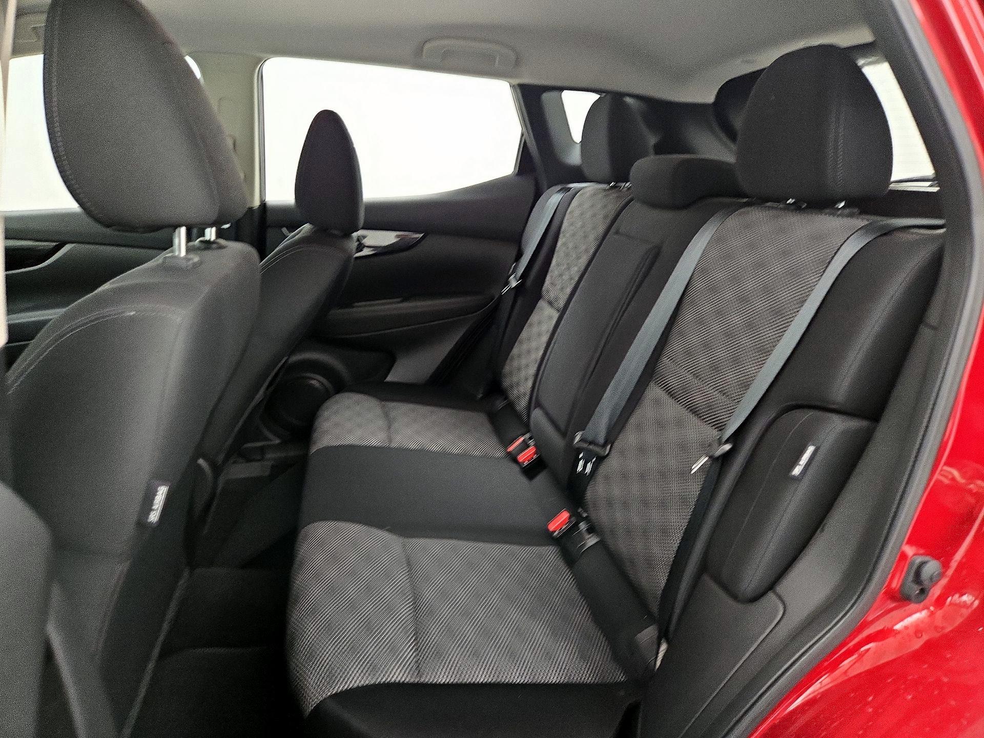 Thumbnail: 2021 Nissan Rogue Sport - 19