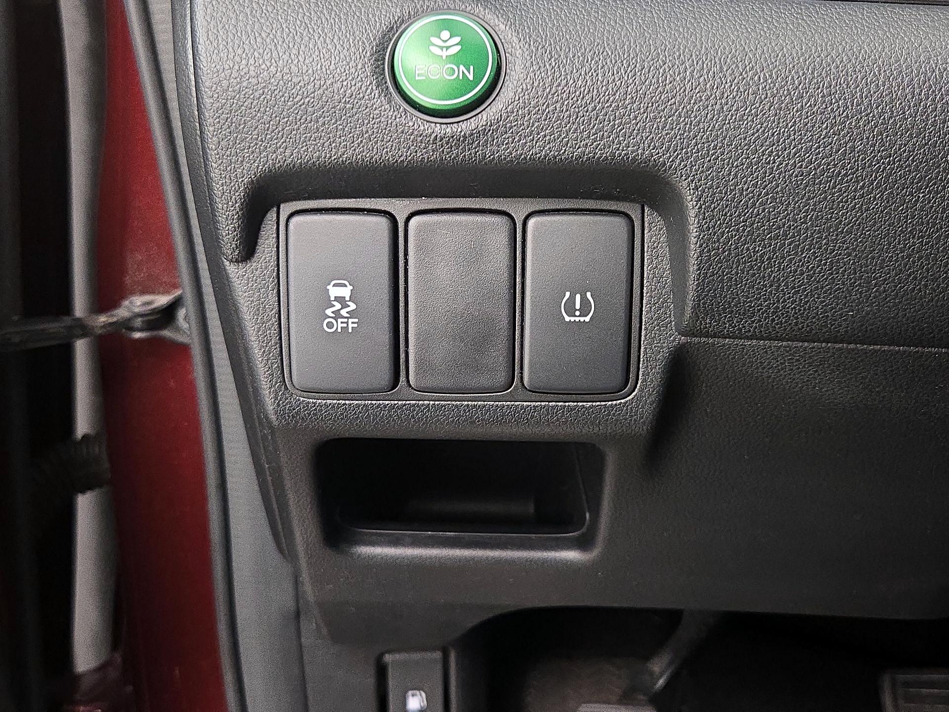 Thumbnail: 2016 Honda CR-V - 13