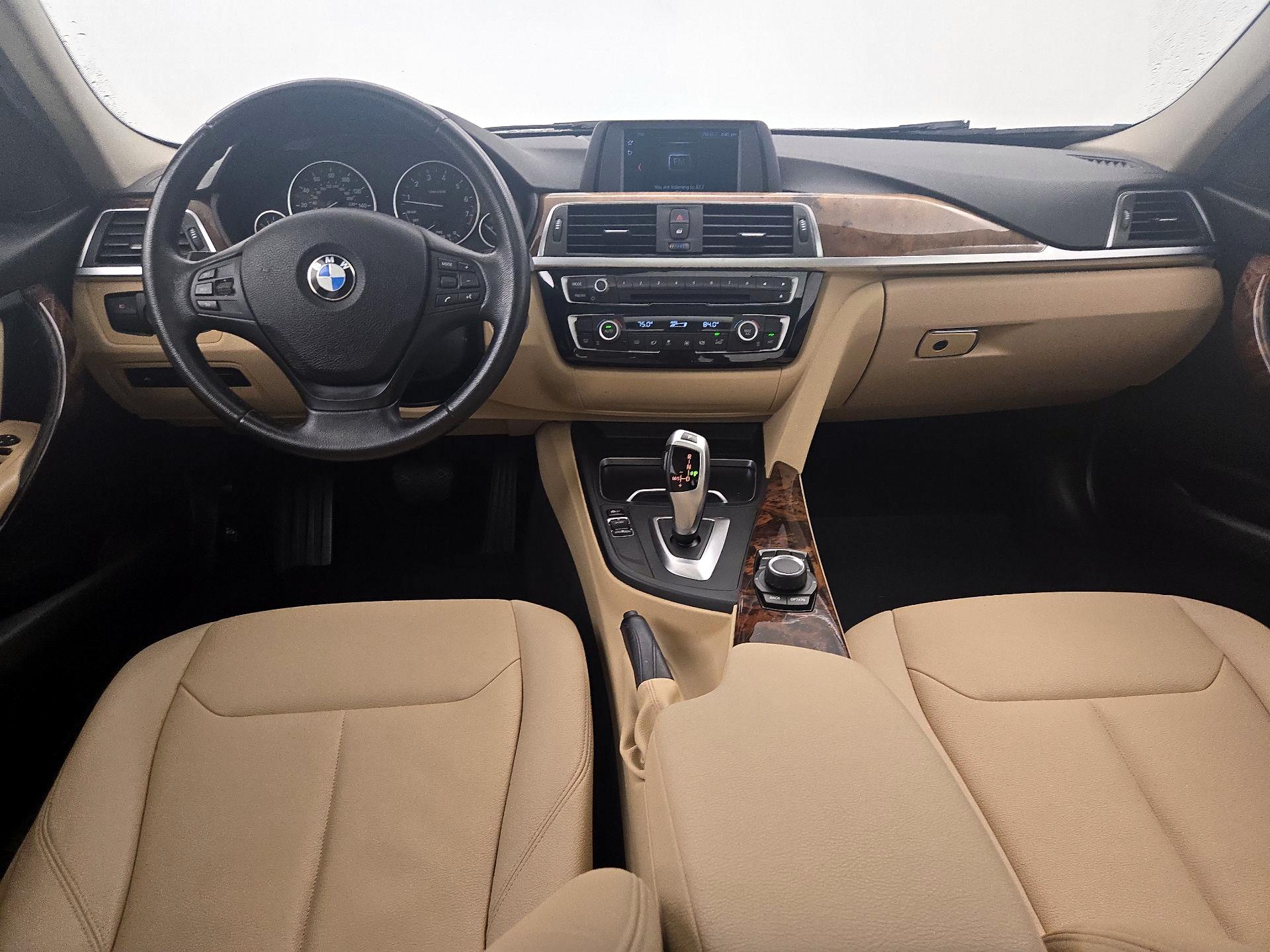 Thumbnail: 2018 BMW 3 Series - 9