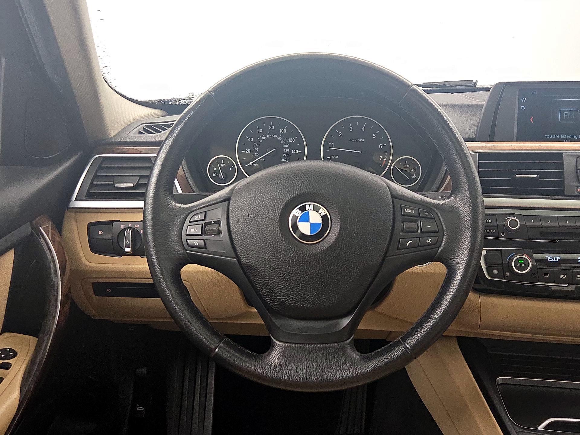 Thumbnail: 2018 BMW 3 Series - 10