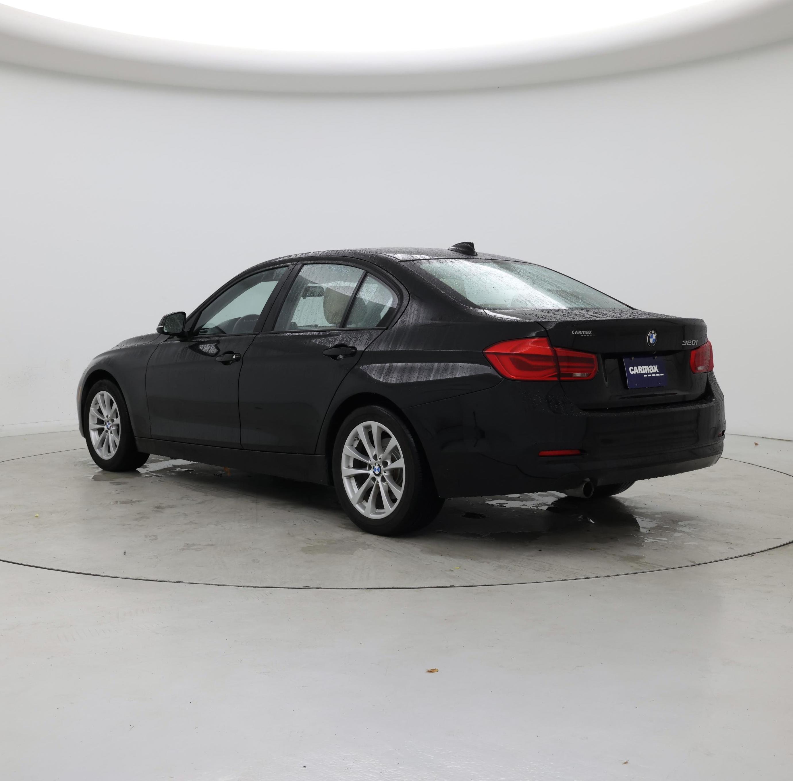 Thumbnail: 2018 BMW 3 Series - 2