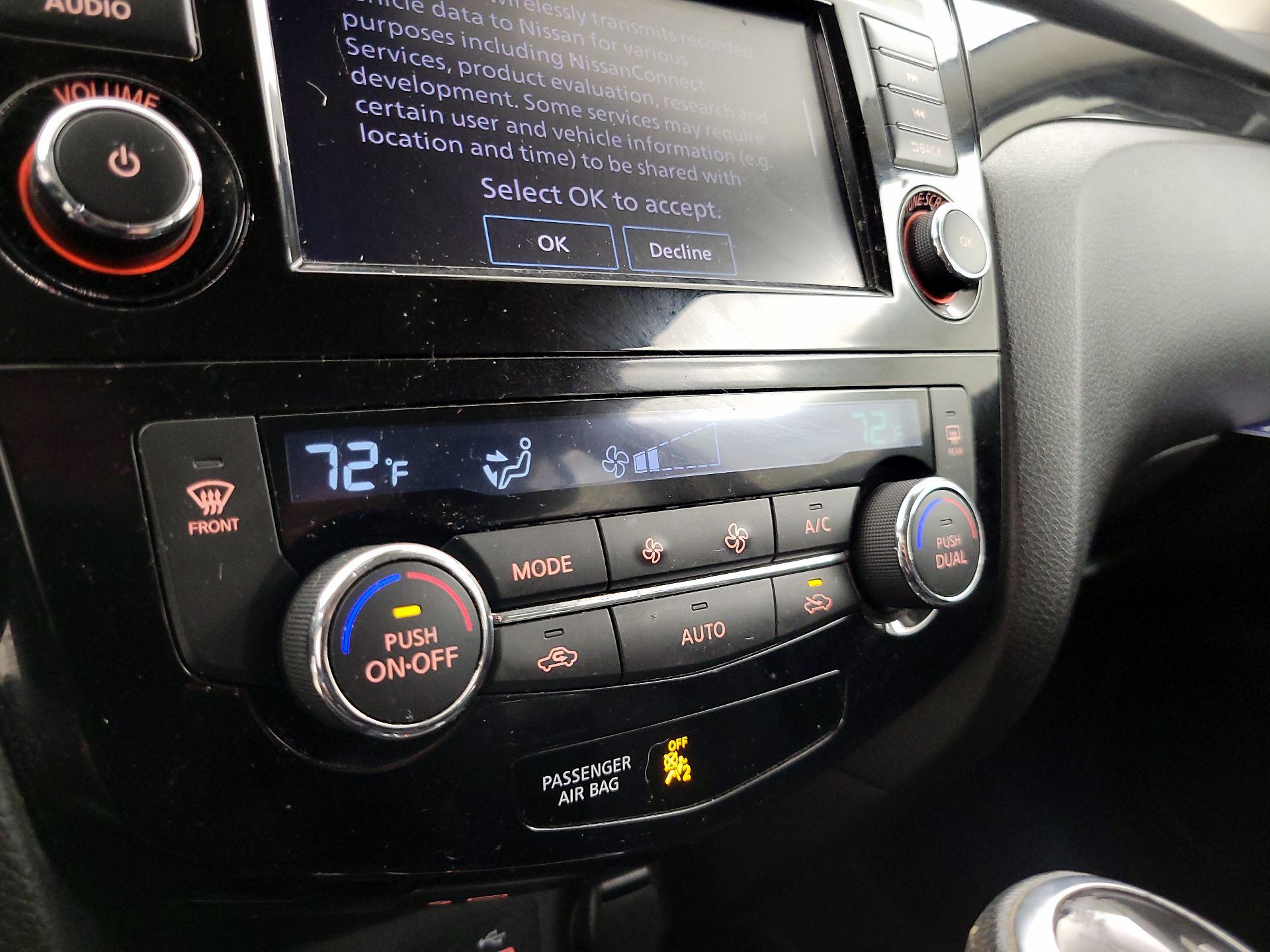 Thumbnail: 2021 Nissan Rogue Sport - 17