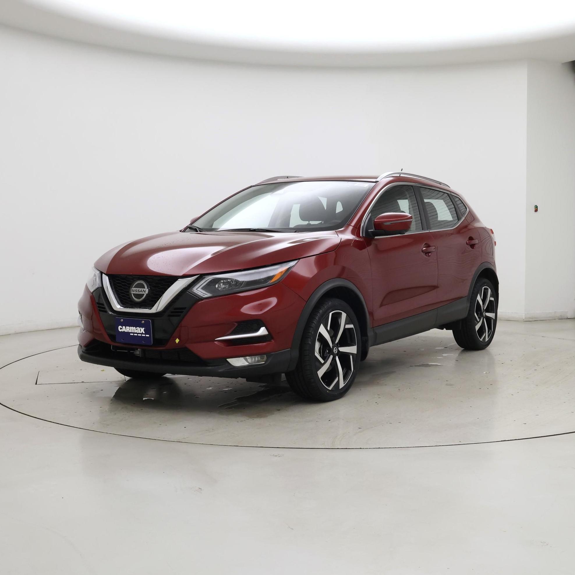 Thumbnail: 2021 Nissan Rogue Sport - 4
