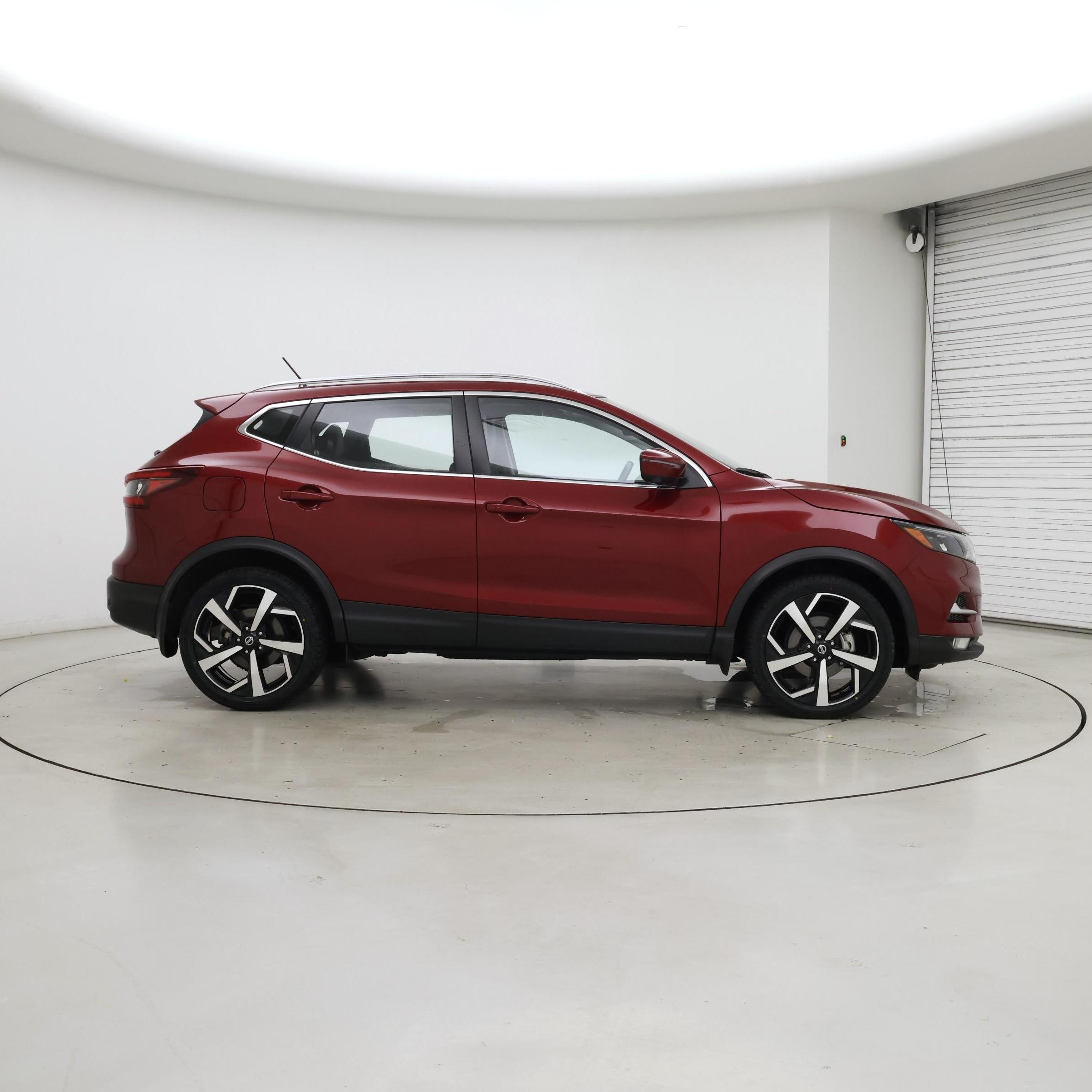 Thumbnail: 2021 Nissan Rogue Sport - 7