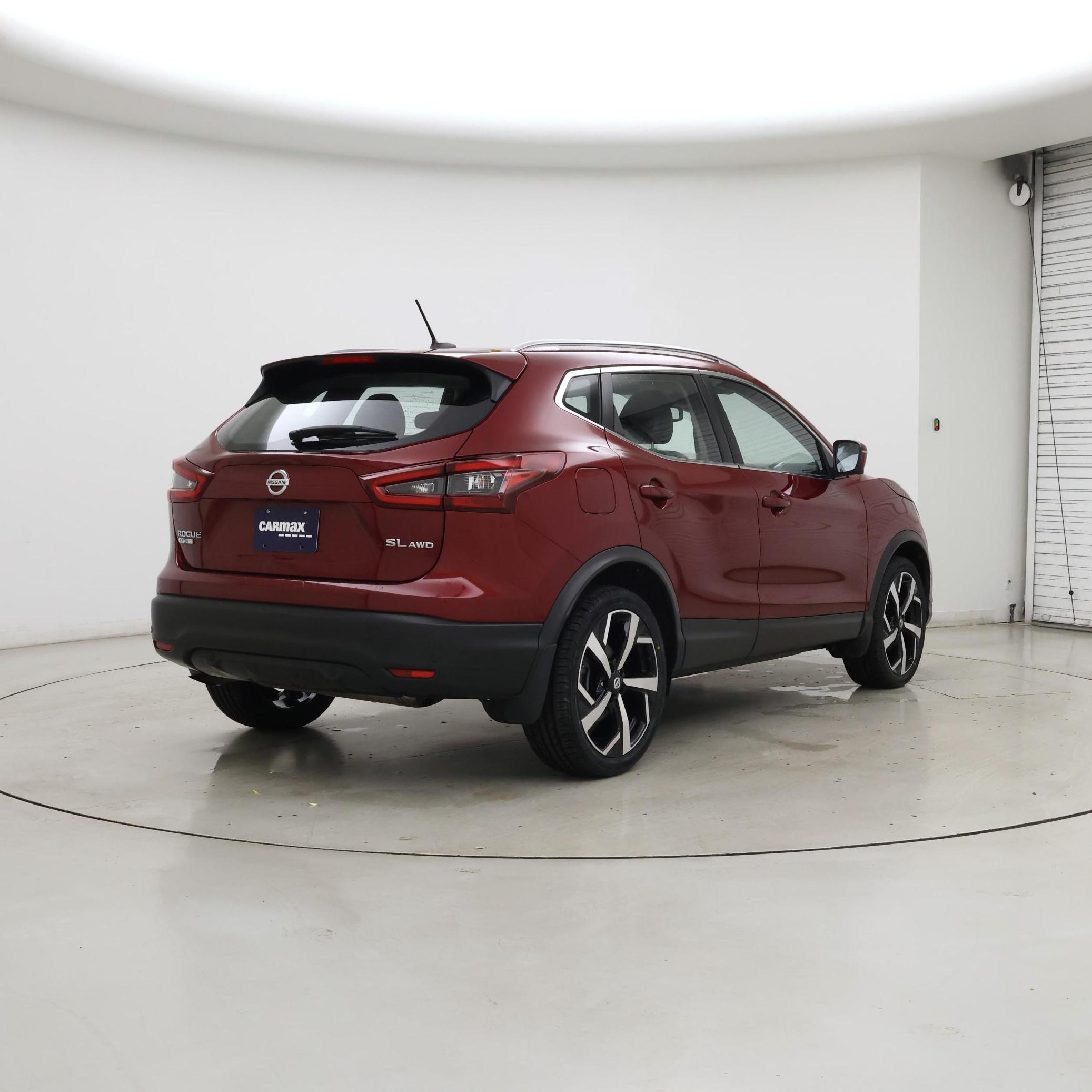 Thumbnail: 2021 Nissan Rogue Sport - 8