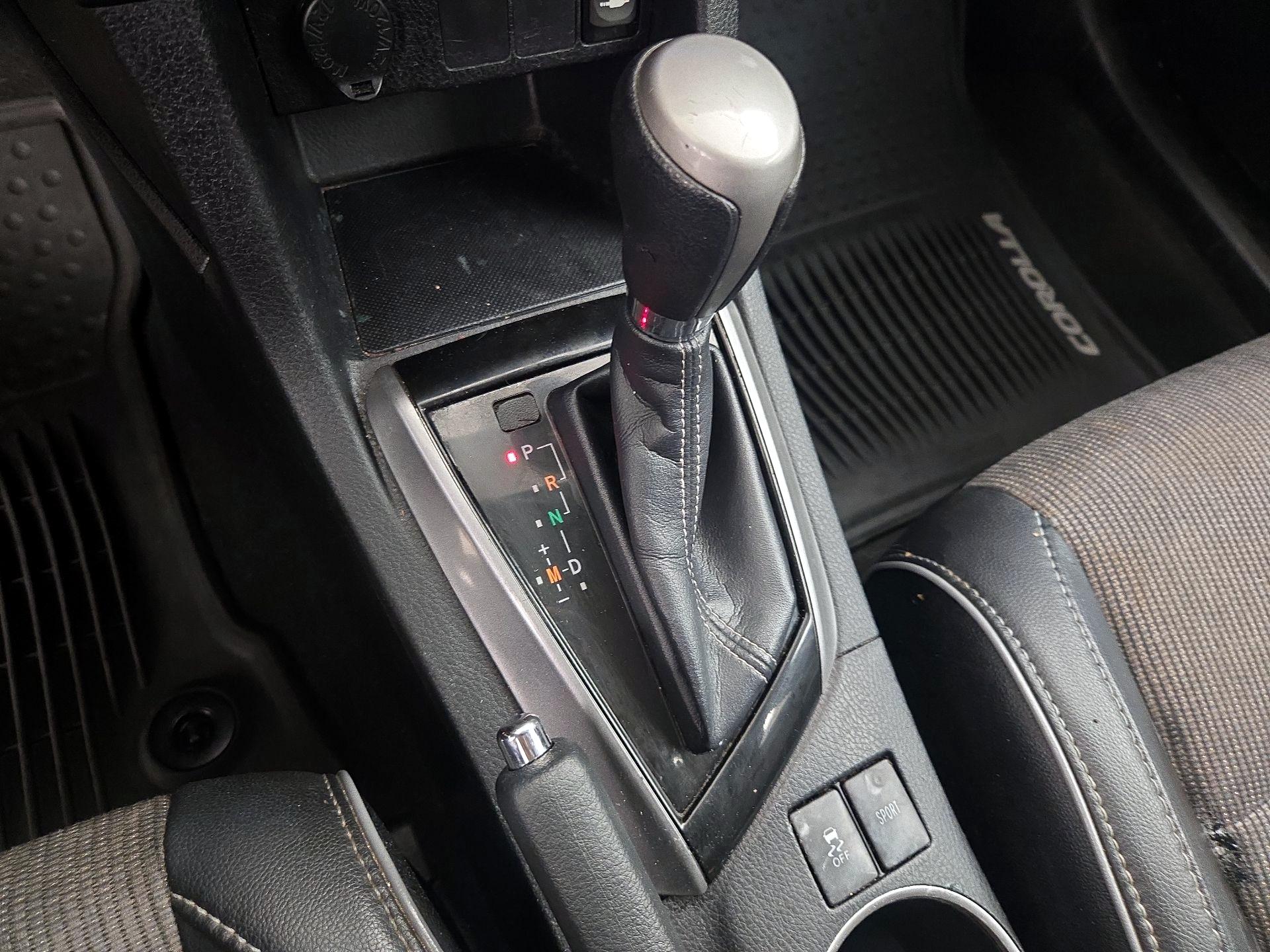 Thumbnail: 2016 Toyota Corolla - 17