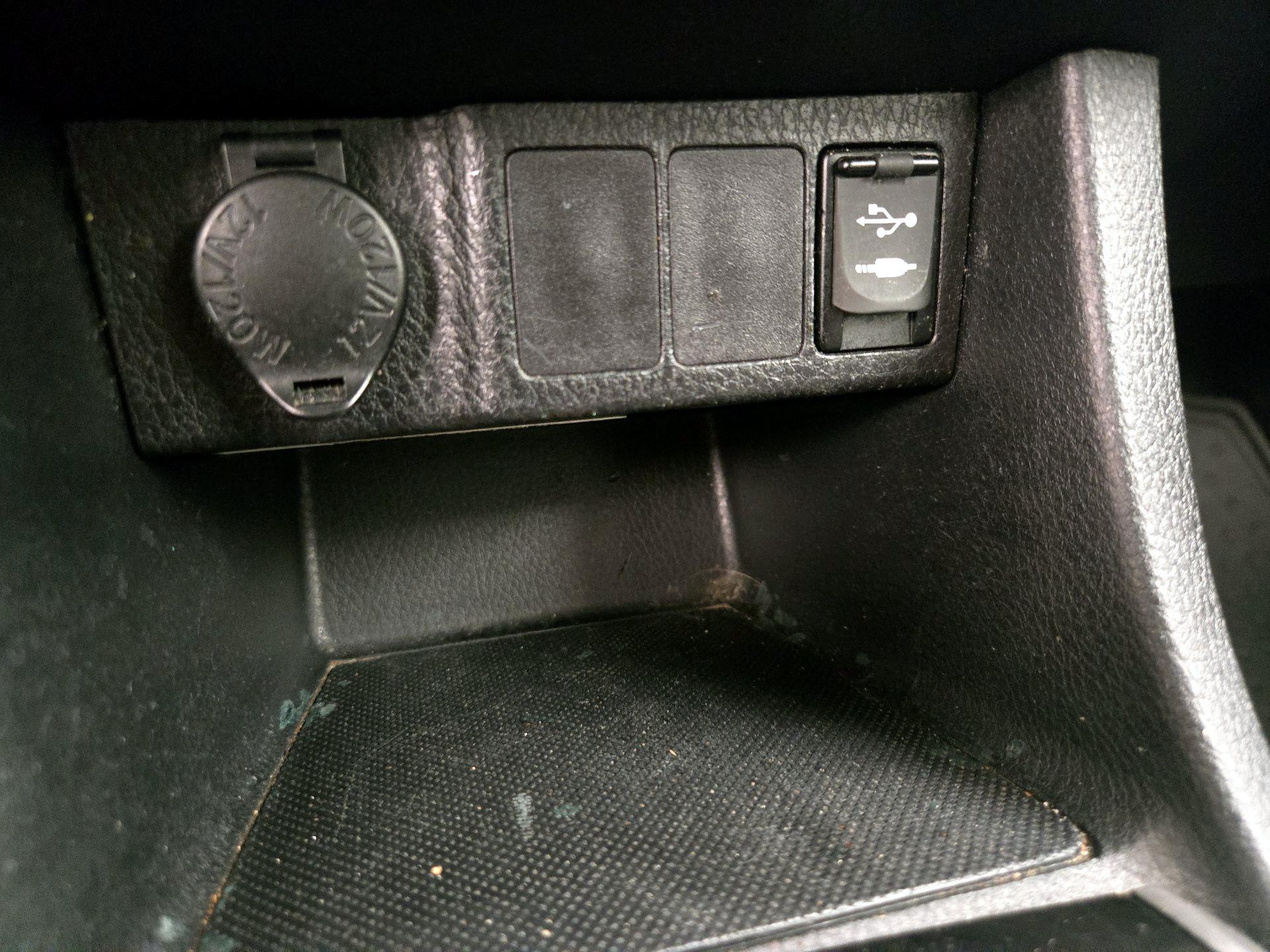 Thumbnail: 2016 Toyota Corolla - 18