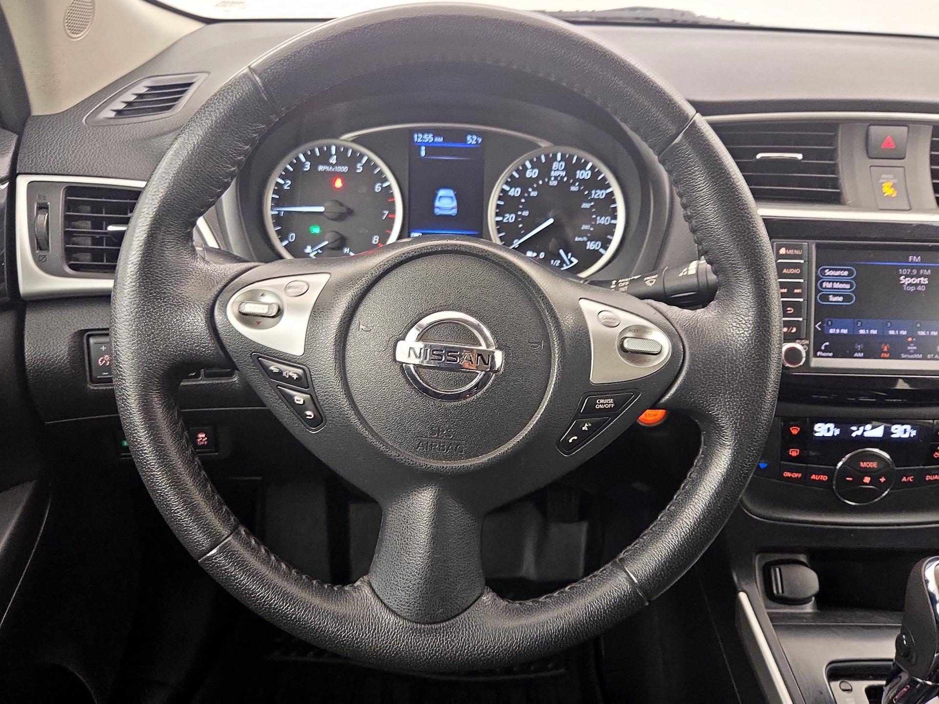 Thumbnail: 2019 Nissan Sentra - 10