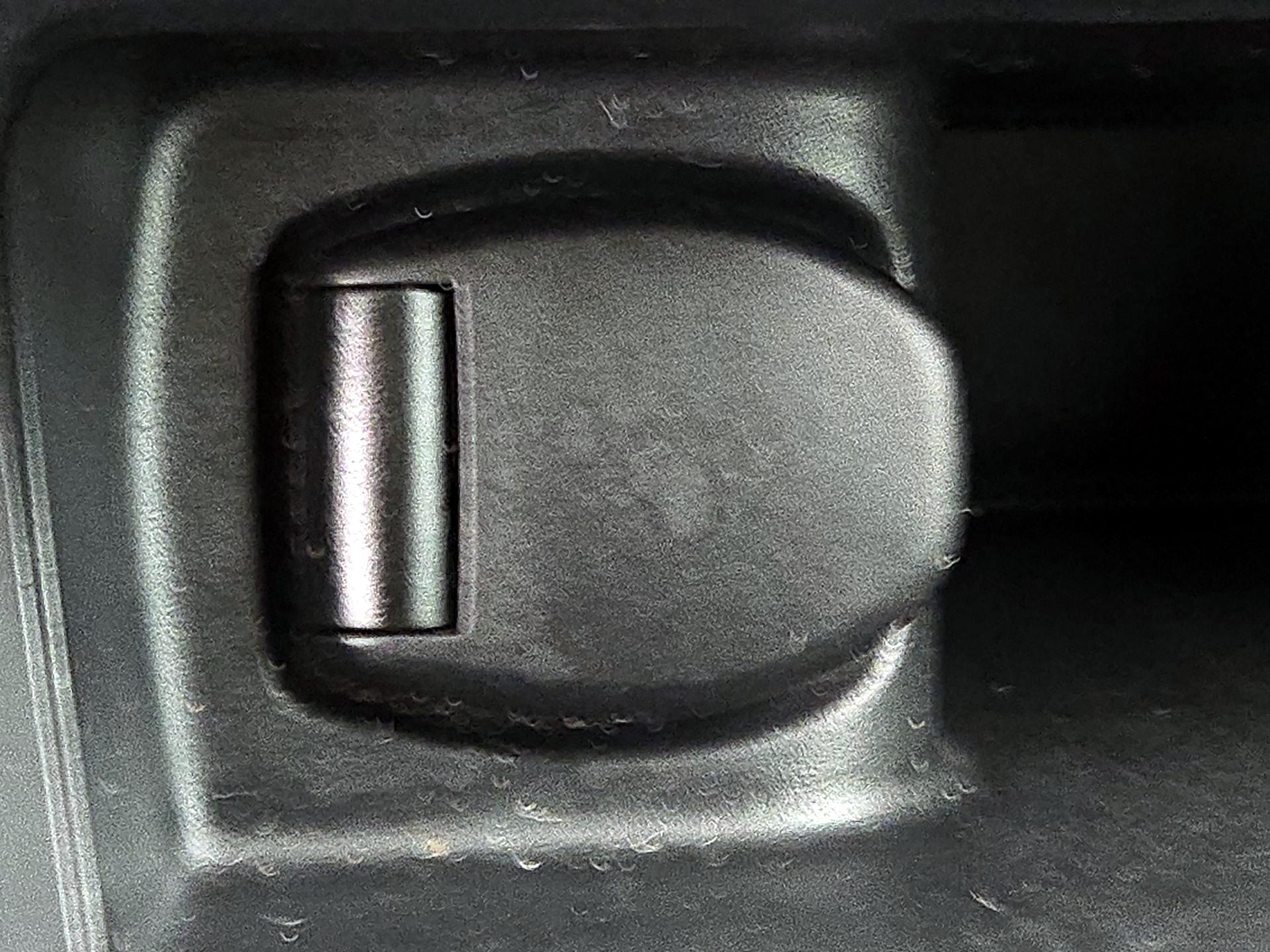 Thumbnail: 2019 Nissan Sentra - 18