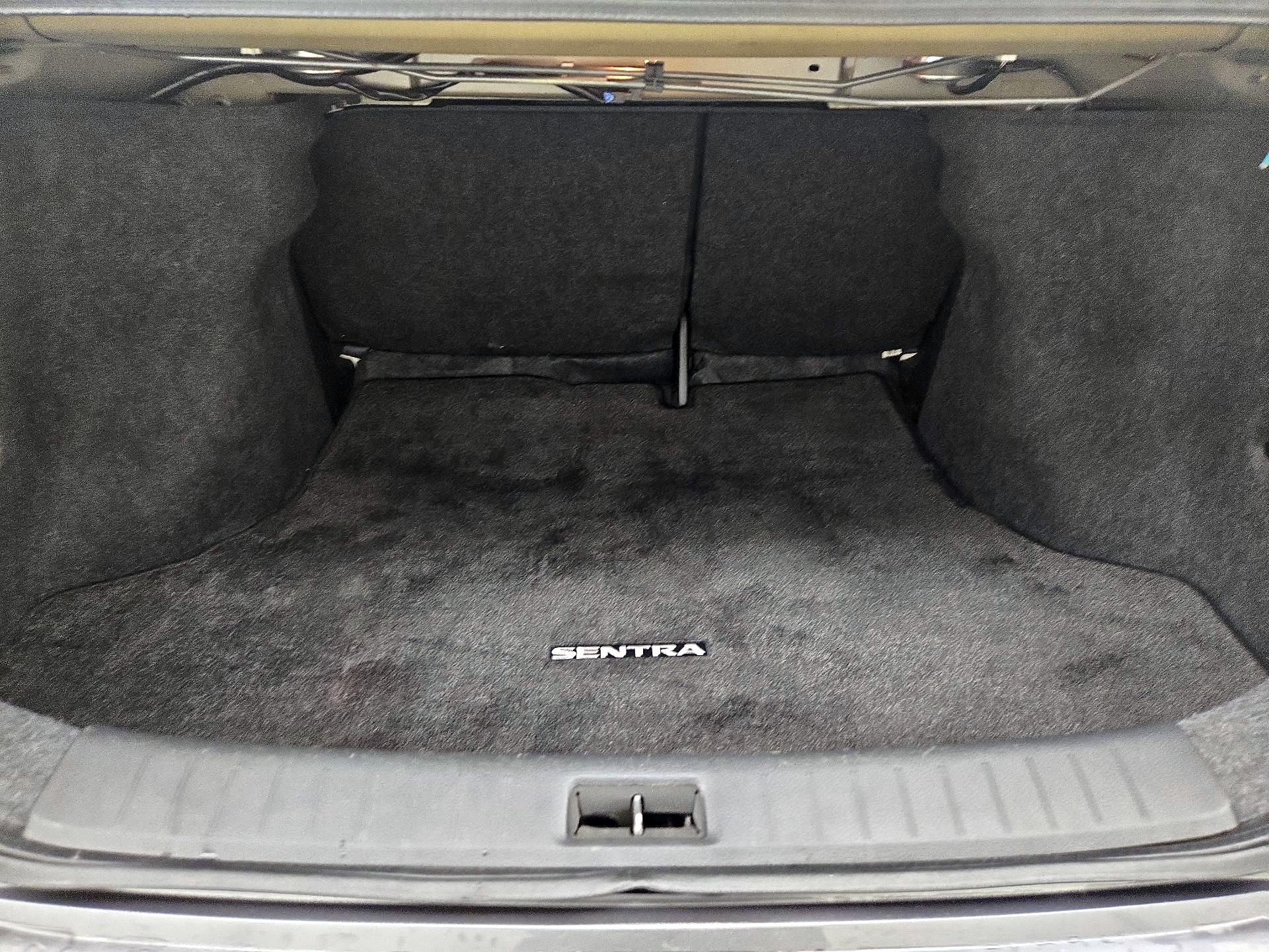 Thumbnail: 2019 Nissan Sentra - 20