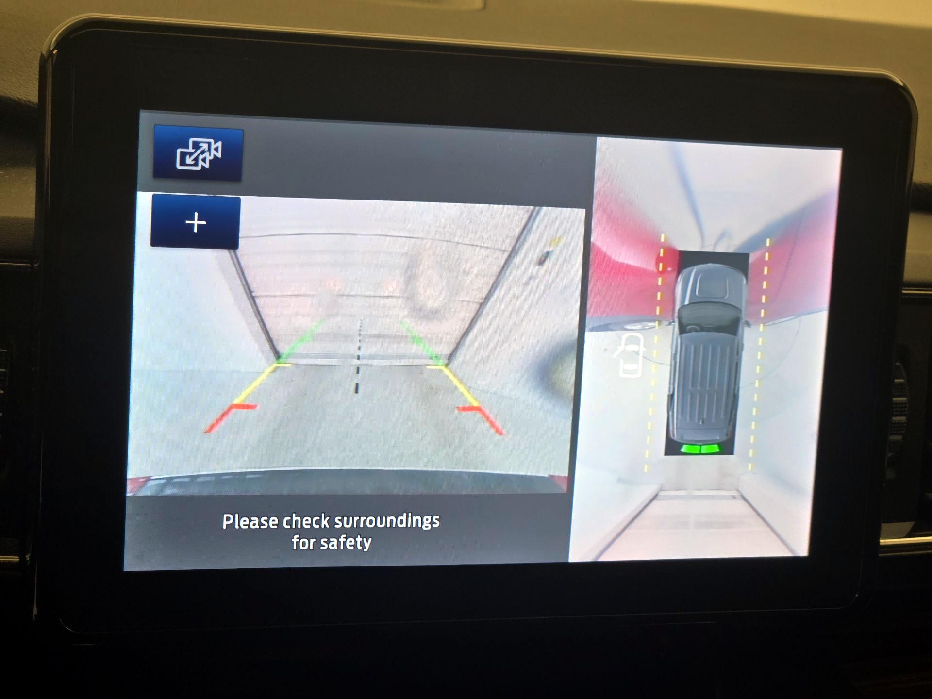 Thumbnail: 2020 Ford Explorer - 15