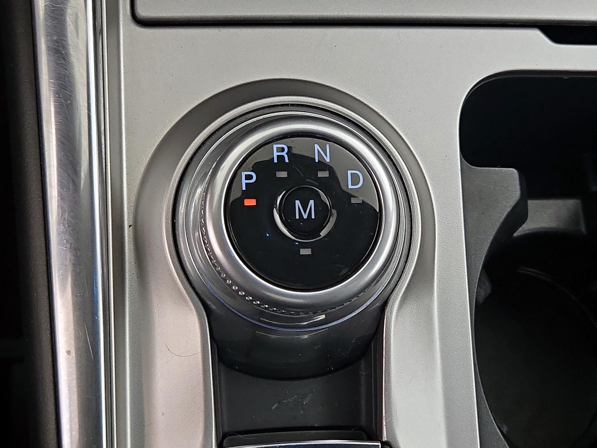 Thumbnail: 2020 Ford Explorer - 18