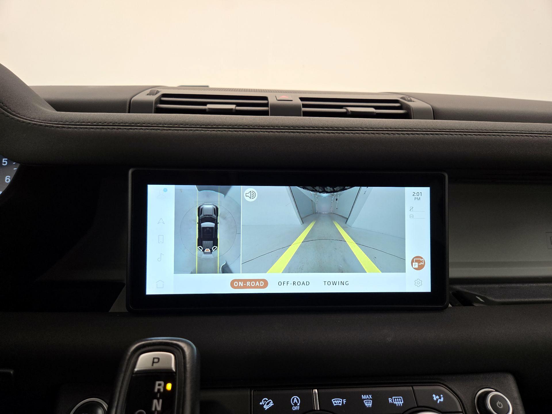 Thumbnail: 2020 Land Rover Defender - 15