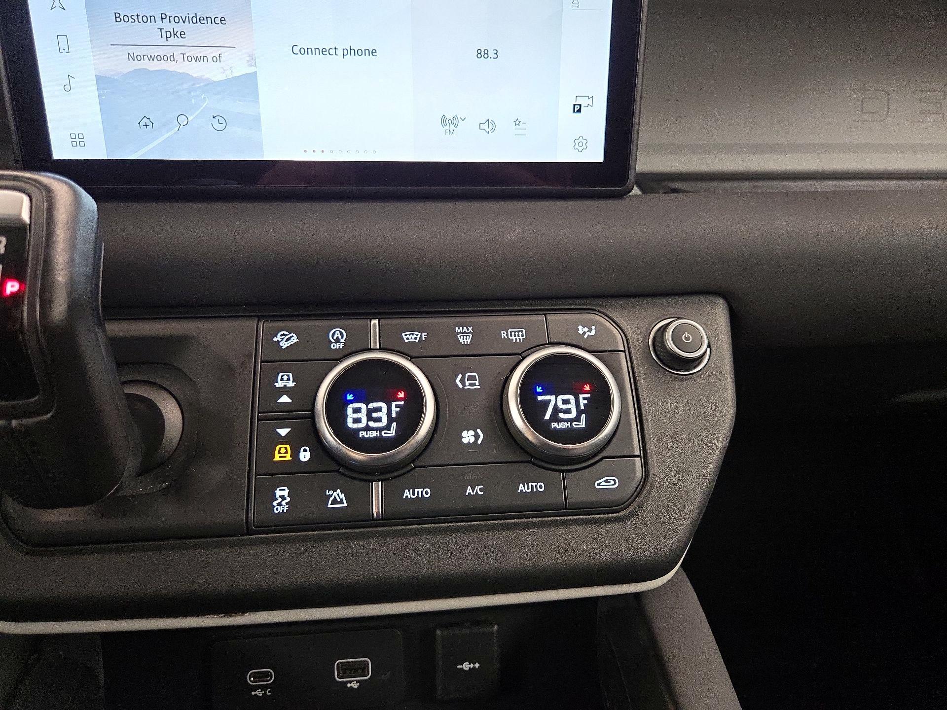 Thumbnail: 2020 Land Rover Defender - 17