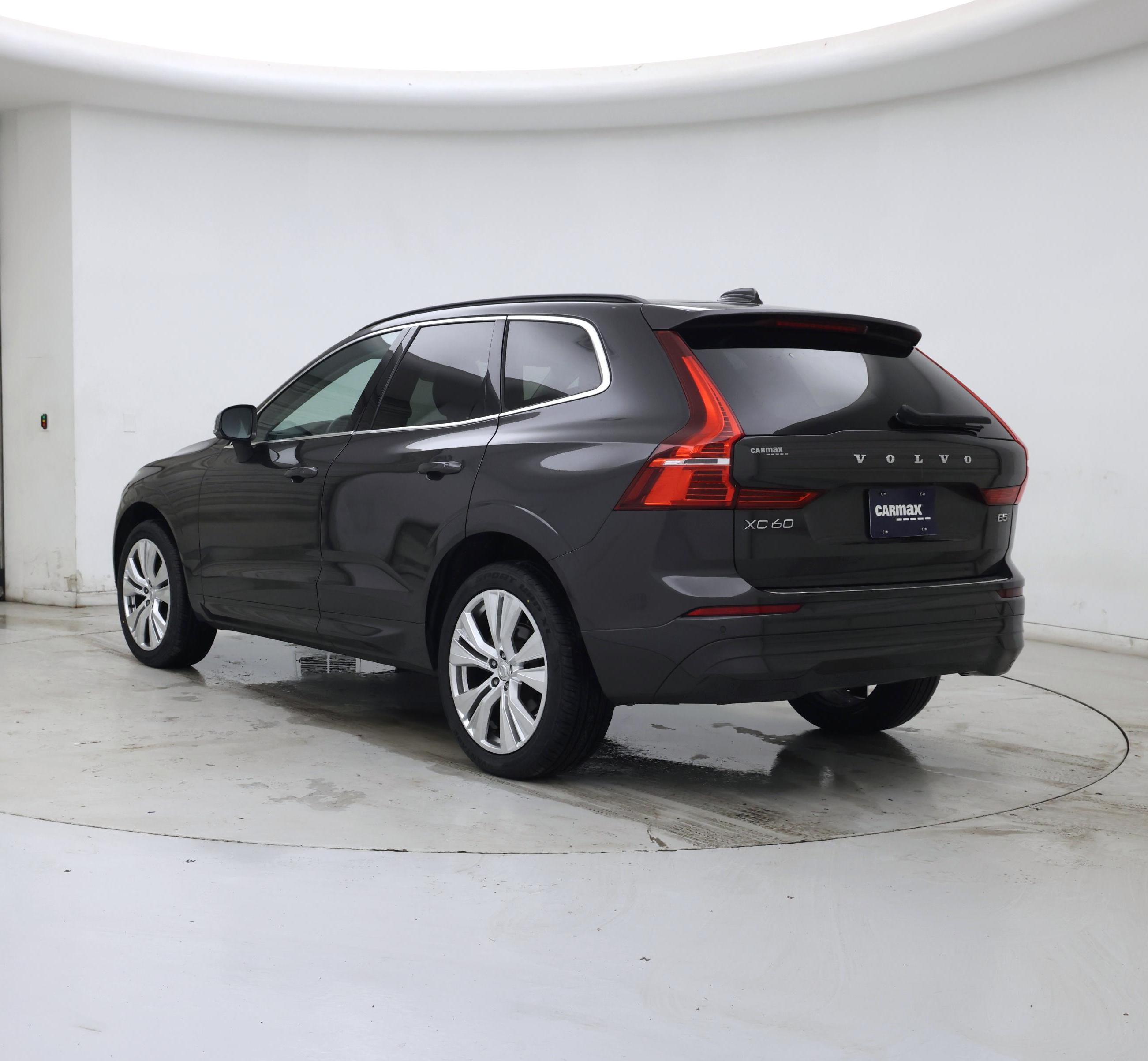 Thumbnail: 2022 Volvo XC60 - 2
