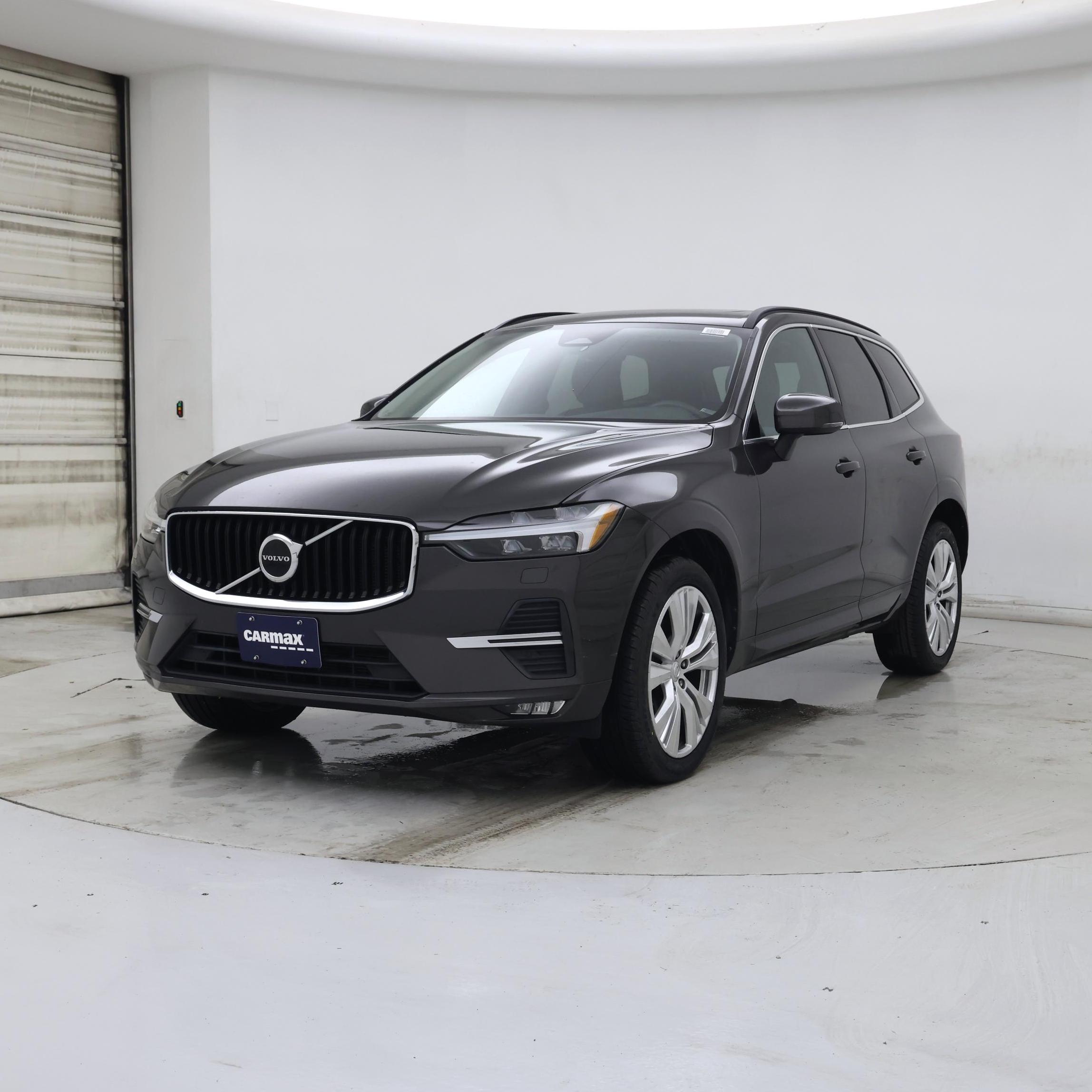 Thumbnail: 2022 Volvo XC60 - 4