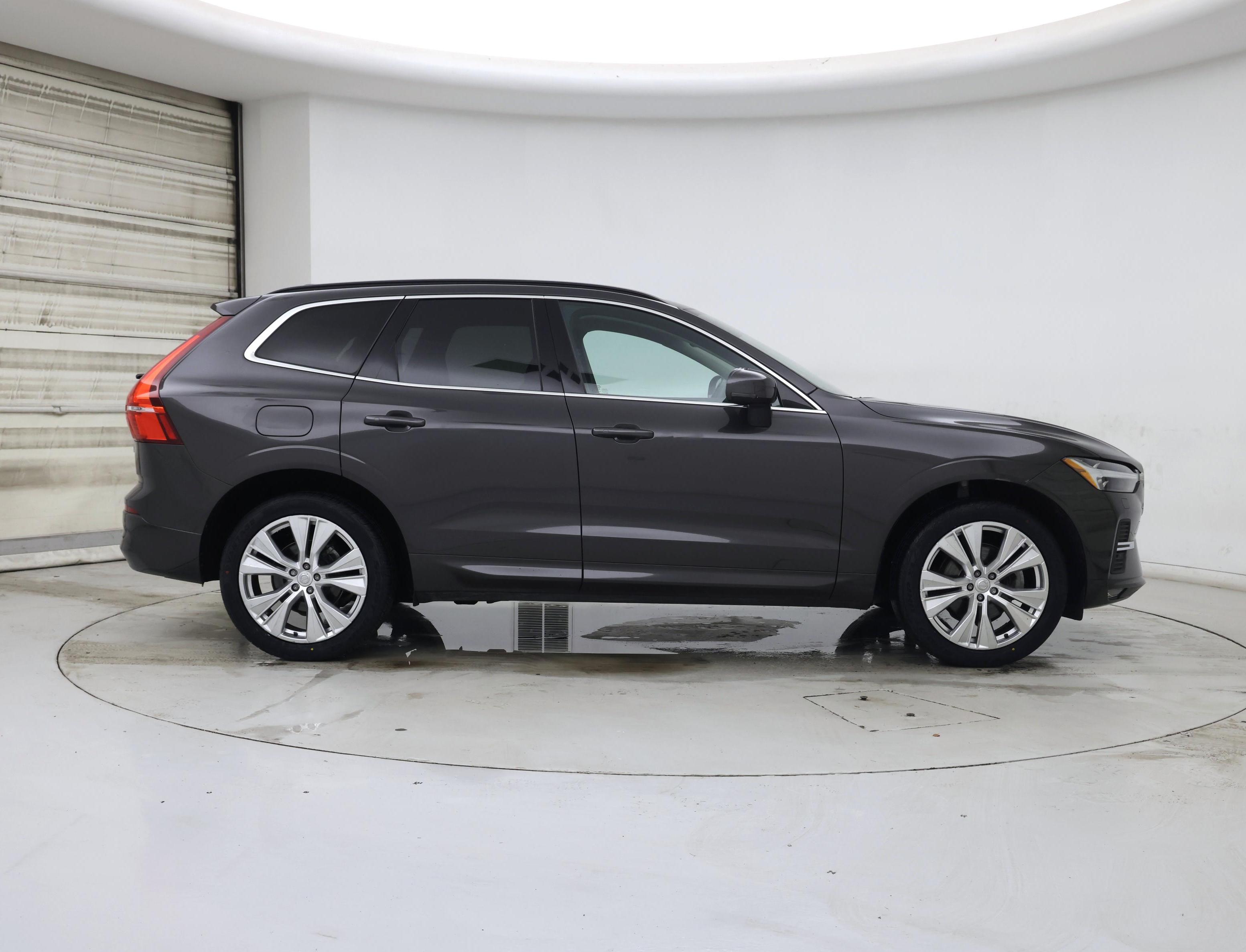 Thumbnail: 2022 Volvo XC60 - 7