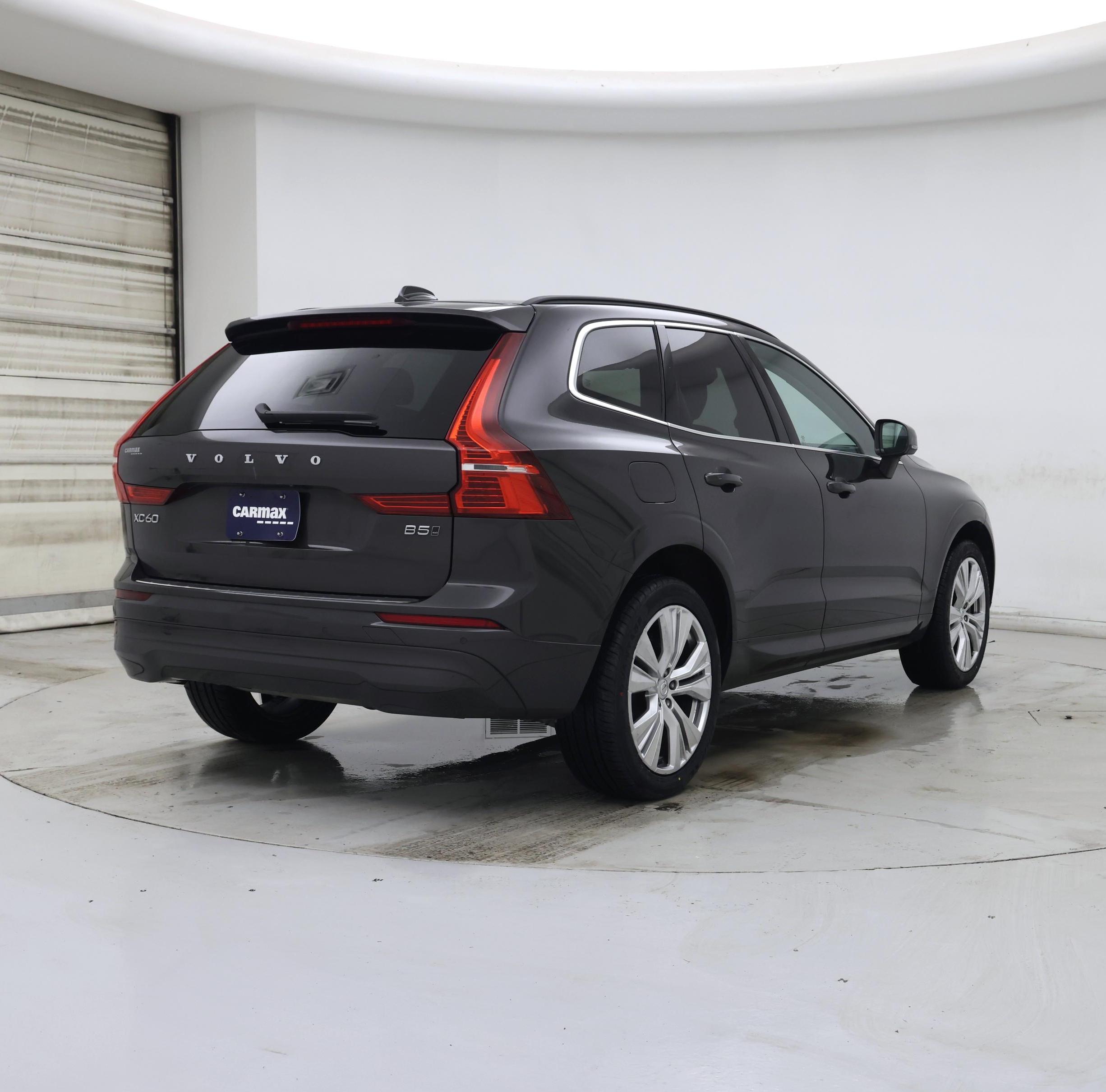 Thumbnail: 2022 Volvo XC60 - 8