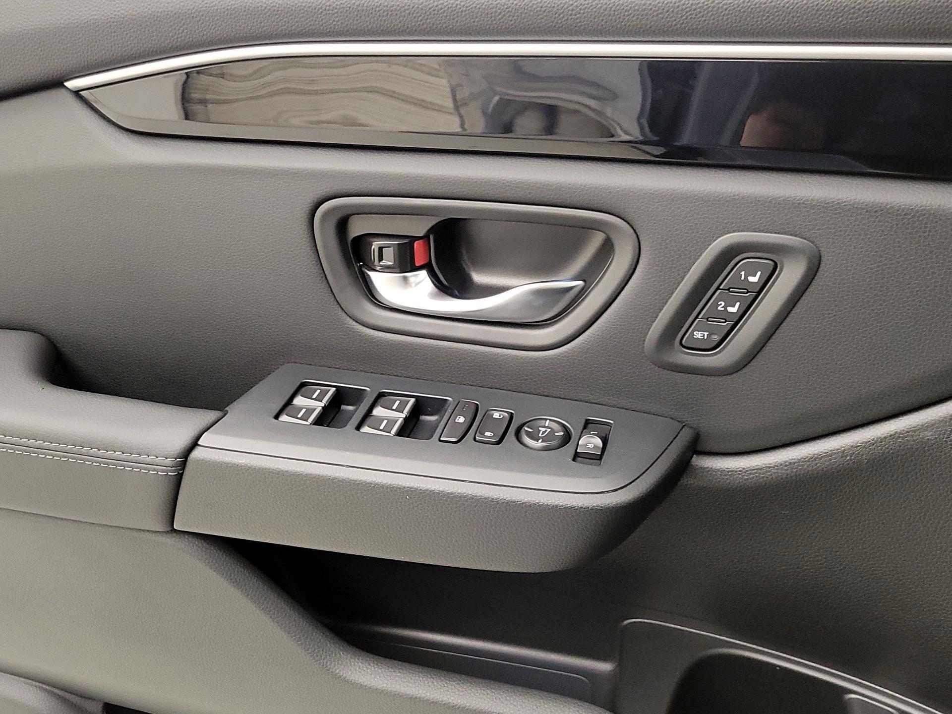 Thumbnail: 2025 Honda Pilot - 12