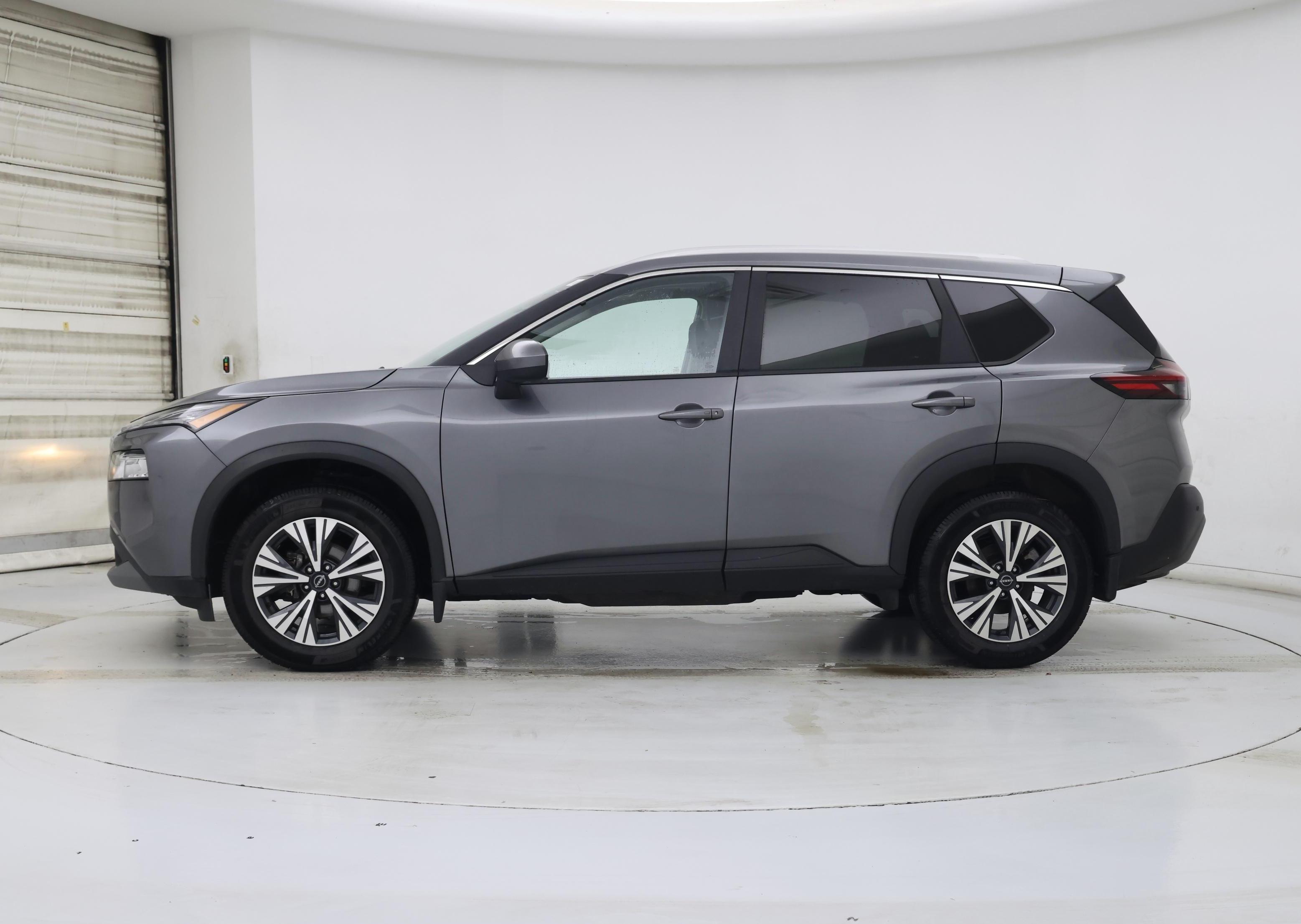 Thumbnail: 2023 Nissan Rogue - 3