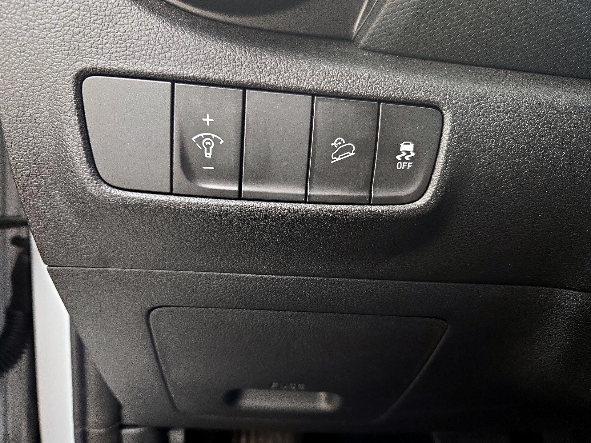 Thumbnail: 2023 Hyundai Kona - 13