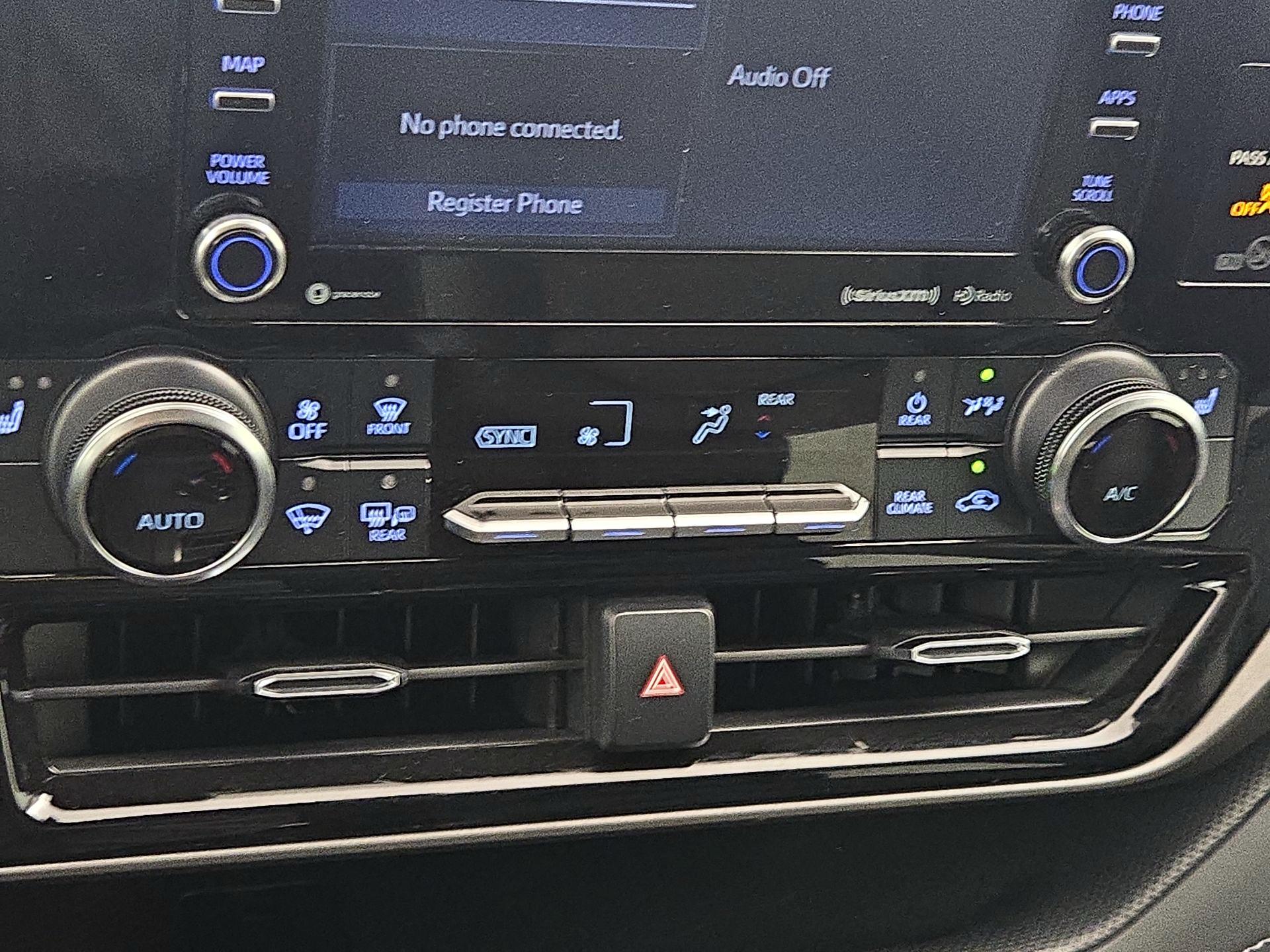 Thumbnail: 2021 Toyota Highlander - 16