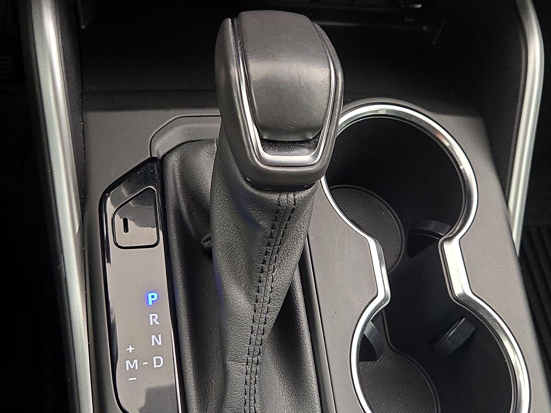 Thumbnail: 2021 Toyota Highlander - 17