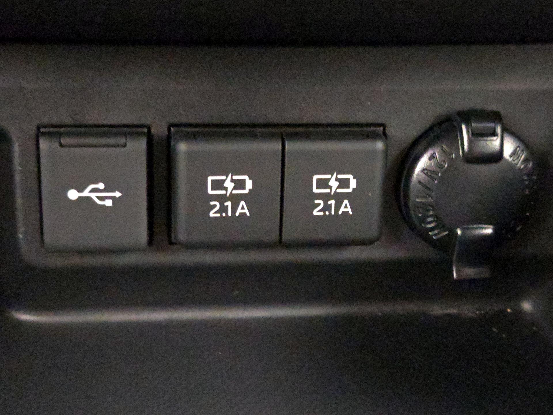 Thumbnail: 2021 Toyota Highlander - 18