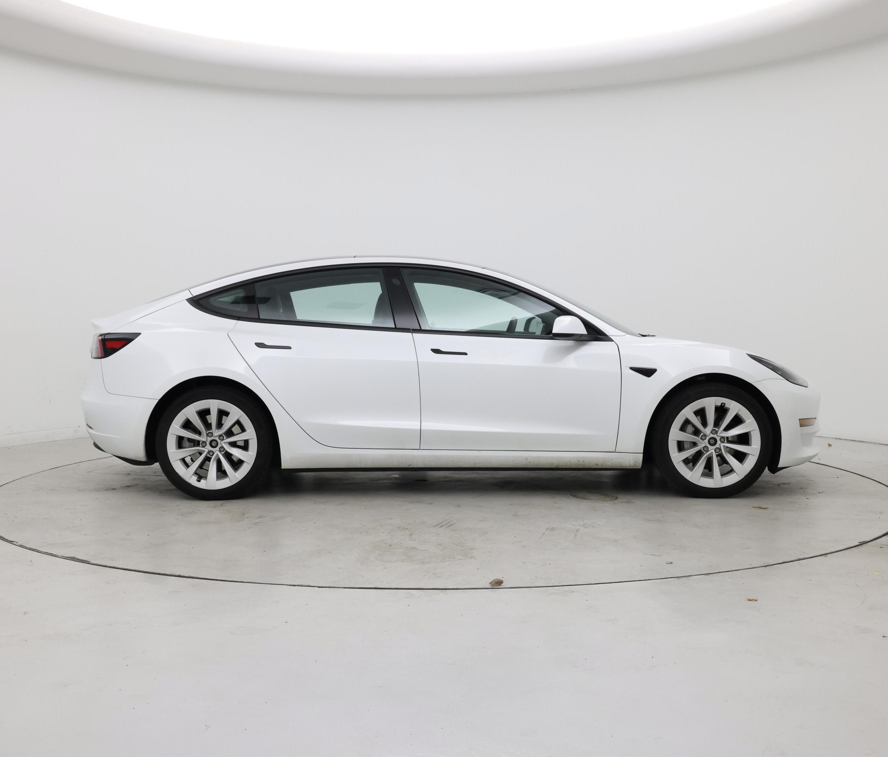 Thumbnail: 2023 Tesla Model 3 - 7