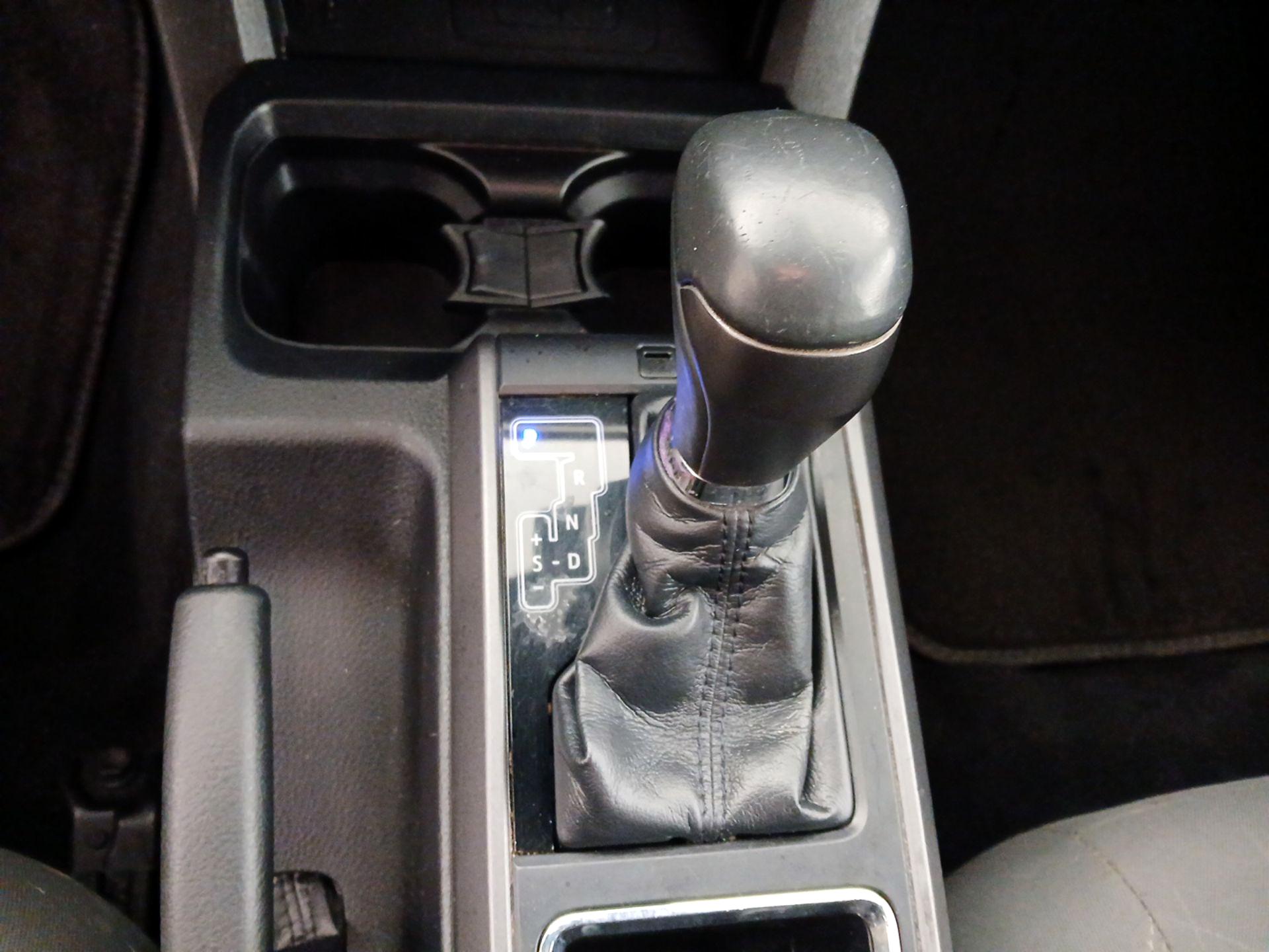 Thumbnail: 2019 Toyota Tacoma - 17