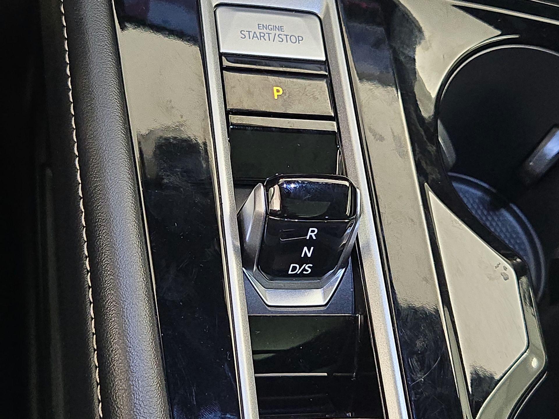 Thumbnail: 2024 Volkswagen Atlas - 18