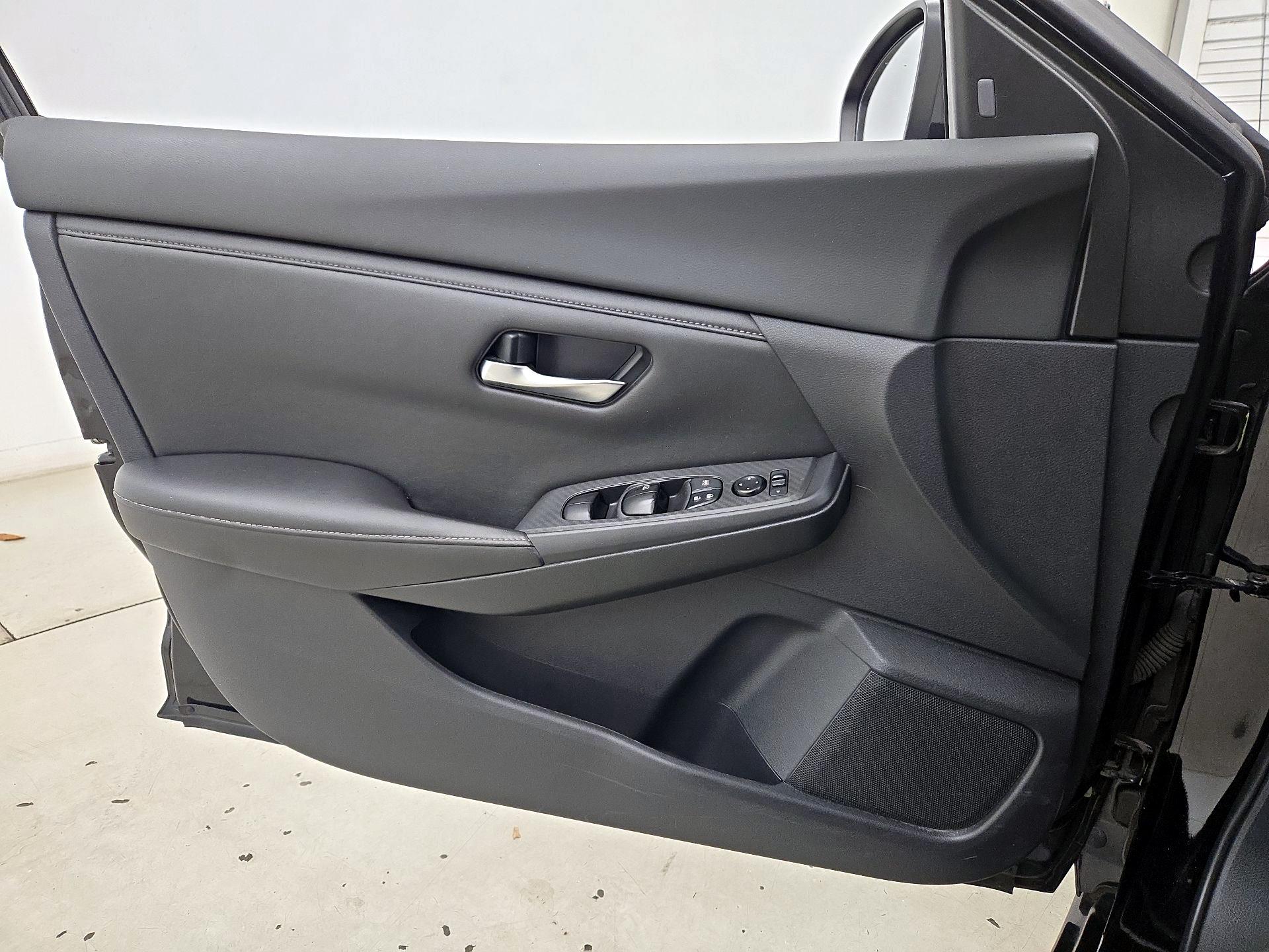 Thumbnail: 2022 Nissan Sentra - 12