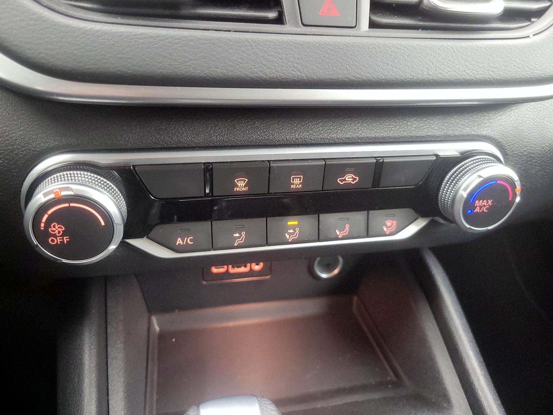 Thumbnail: 2022 Nissan Altima - 16