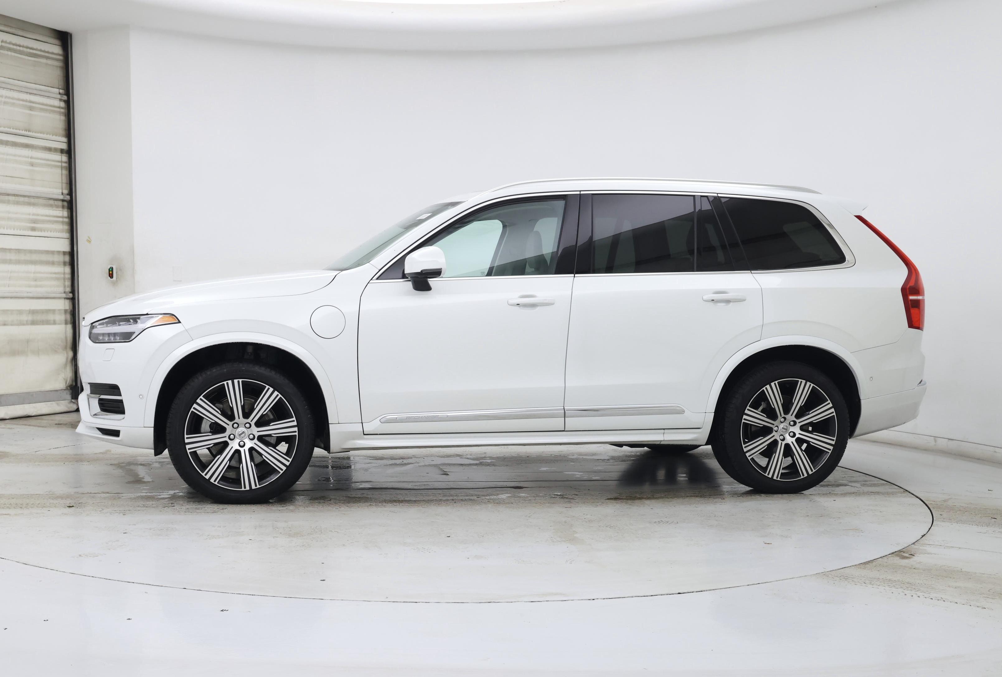 Thumbnail: 2023 Volvo XC90 - 3