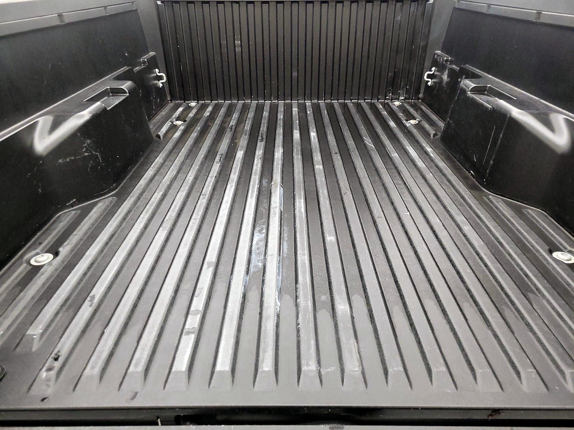 Thumbnail: 2024 Toyota Tacoma - 19