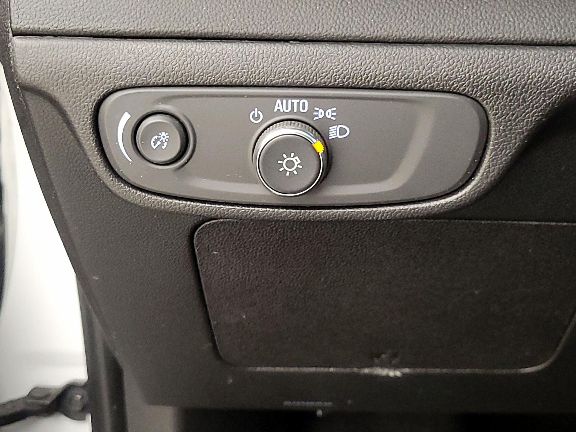 Thumbnail: 2023 Chevrolet Bolt EV - 13