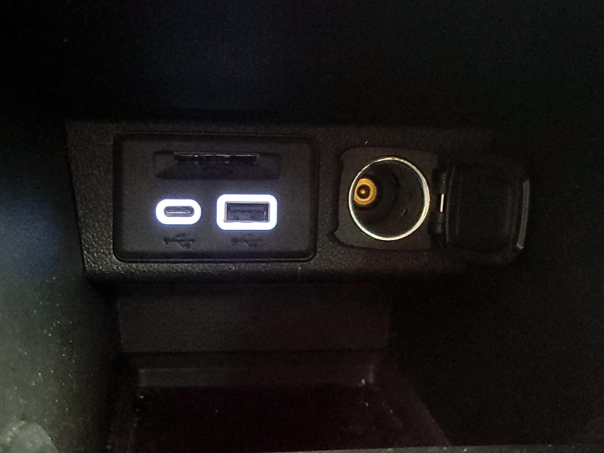 Thumbnail: 2023 Chevrolet Bolt EV - 18