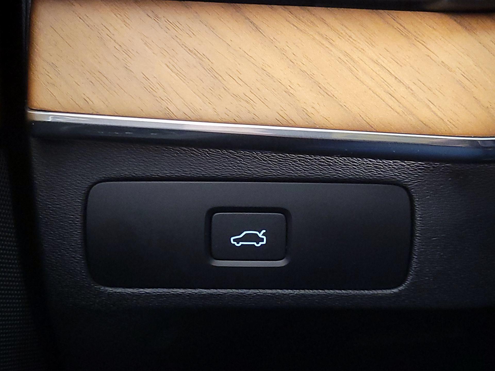 Thumbnail: 2023 Volvo XC90 - 13