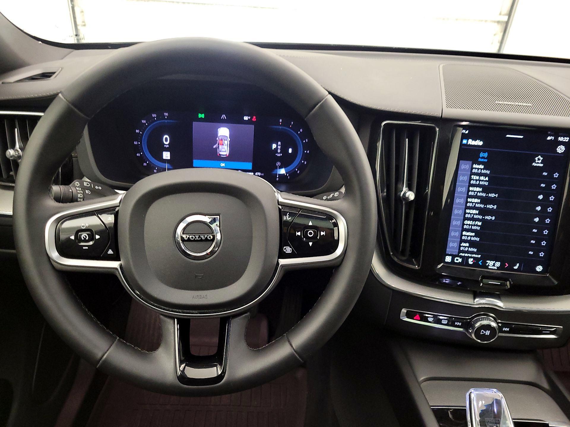 Thumbnail: 2024 Volvo XC60 - 10