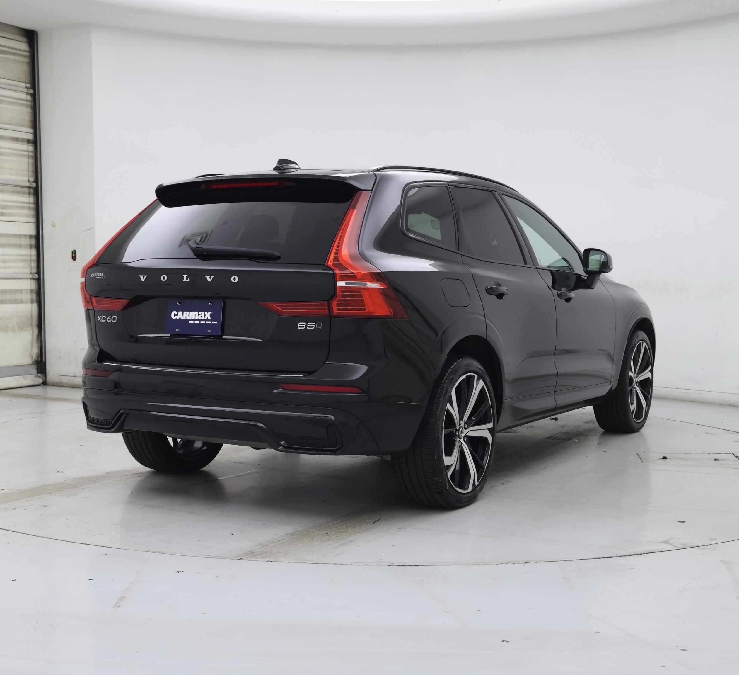 Thumbnail: 2024 Volvo XC60 - 8