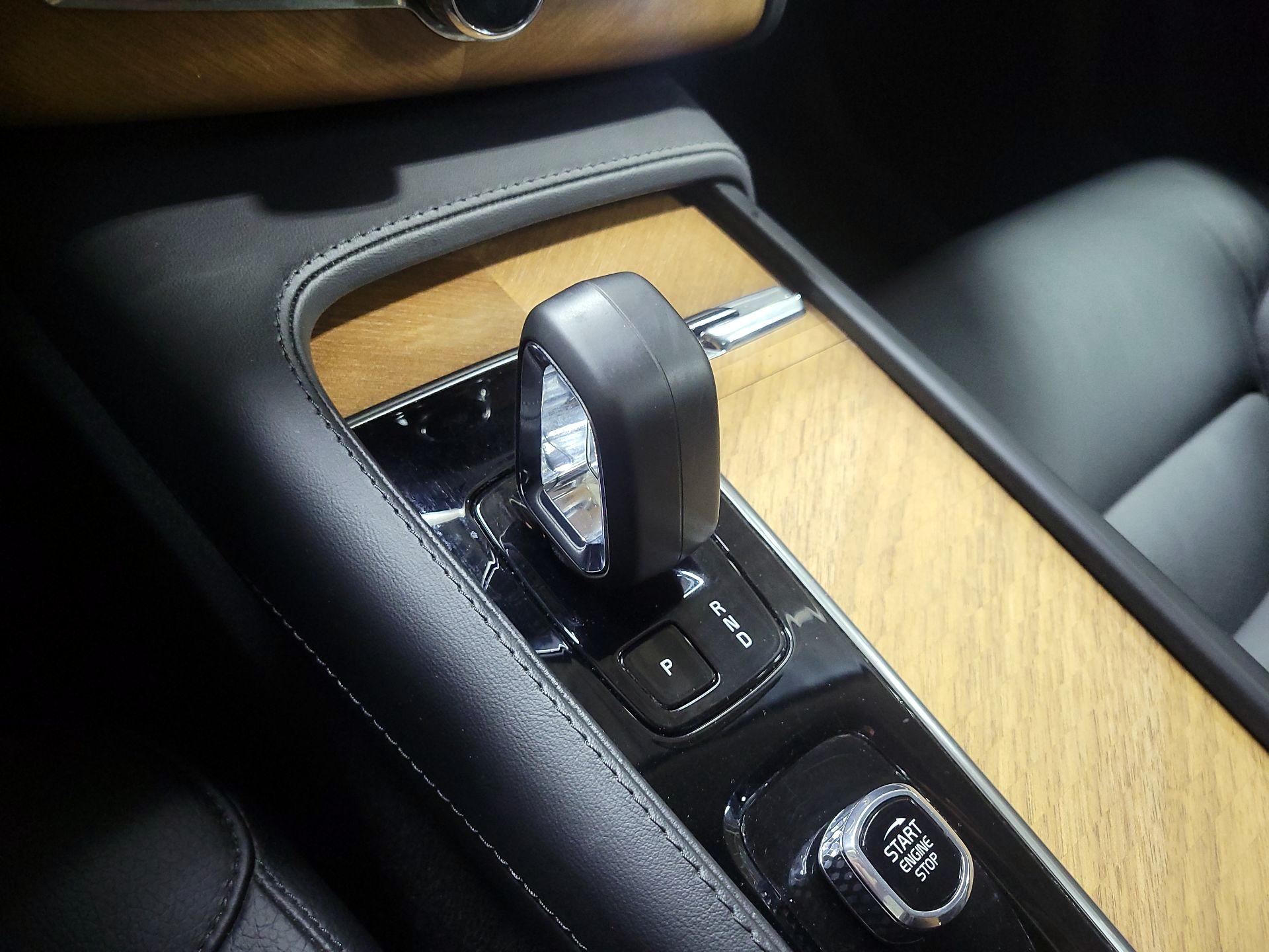 Thumbnail: 2024 Volvo XC90 - 17