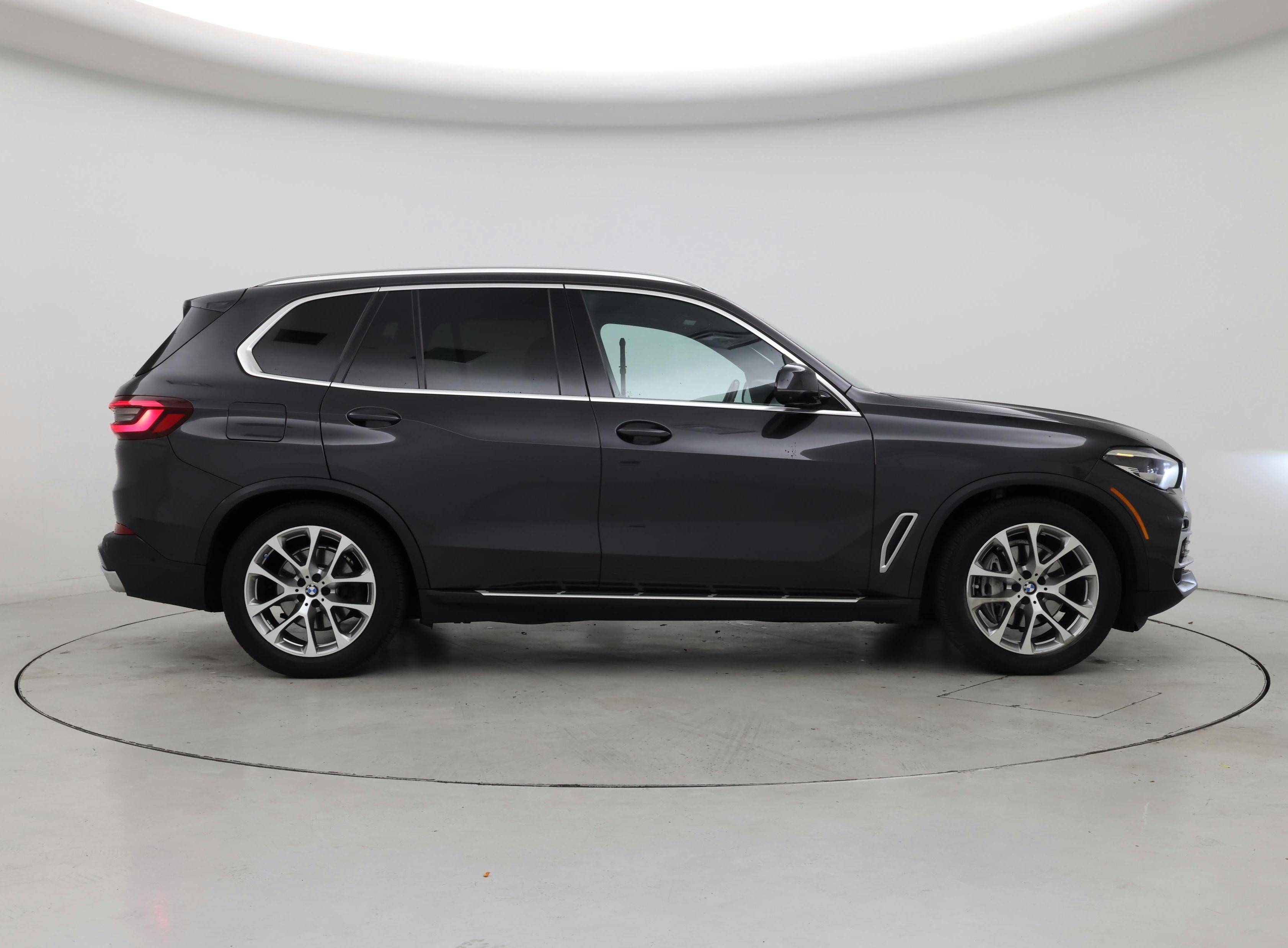 Thumbnail: 2021 BMW X5 - 7