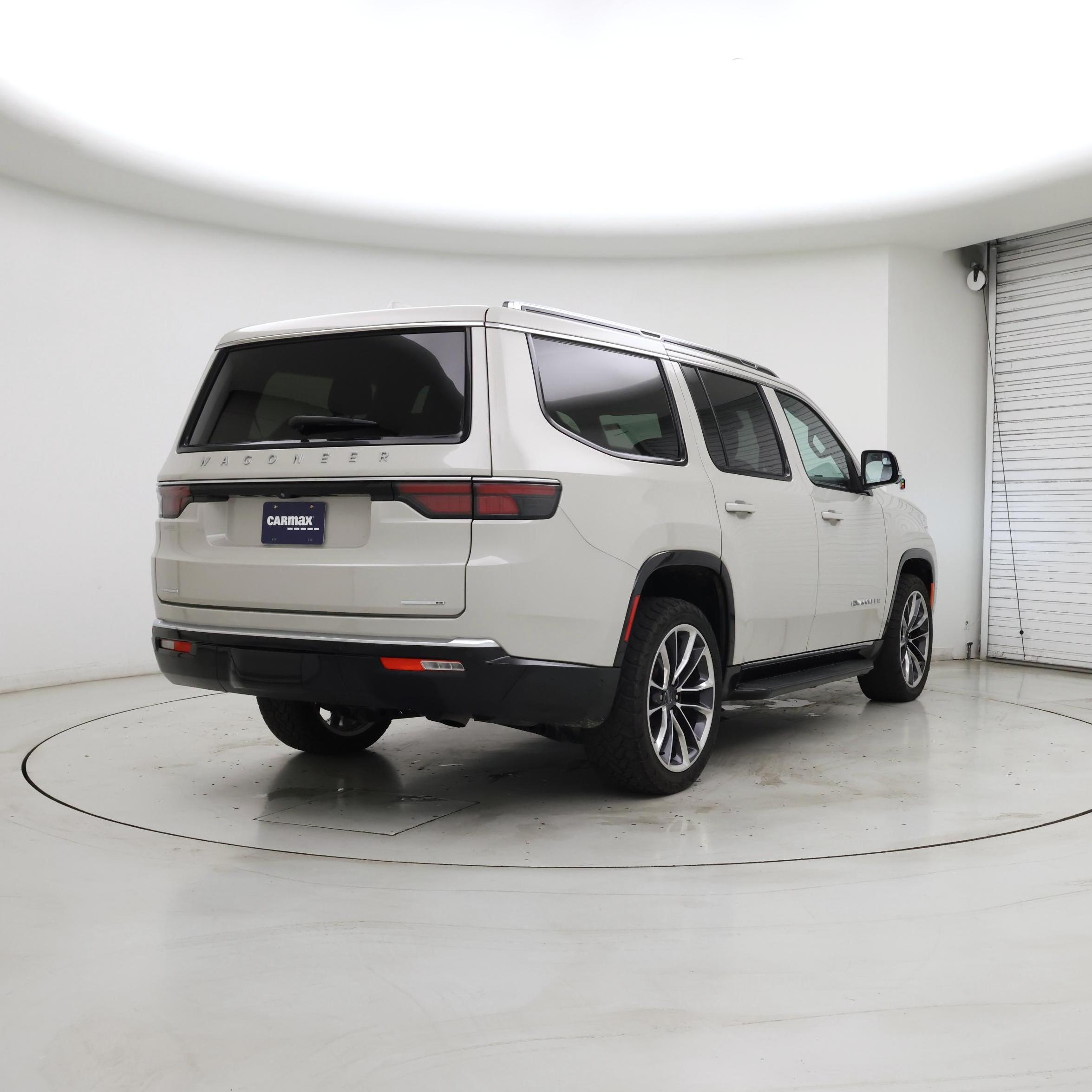 Thumbnail: 2022 Jeep Wagoneer - 8