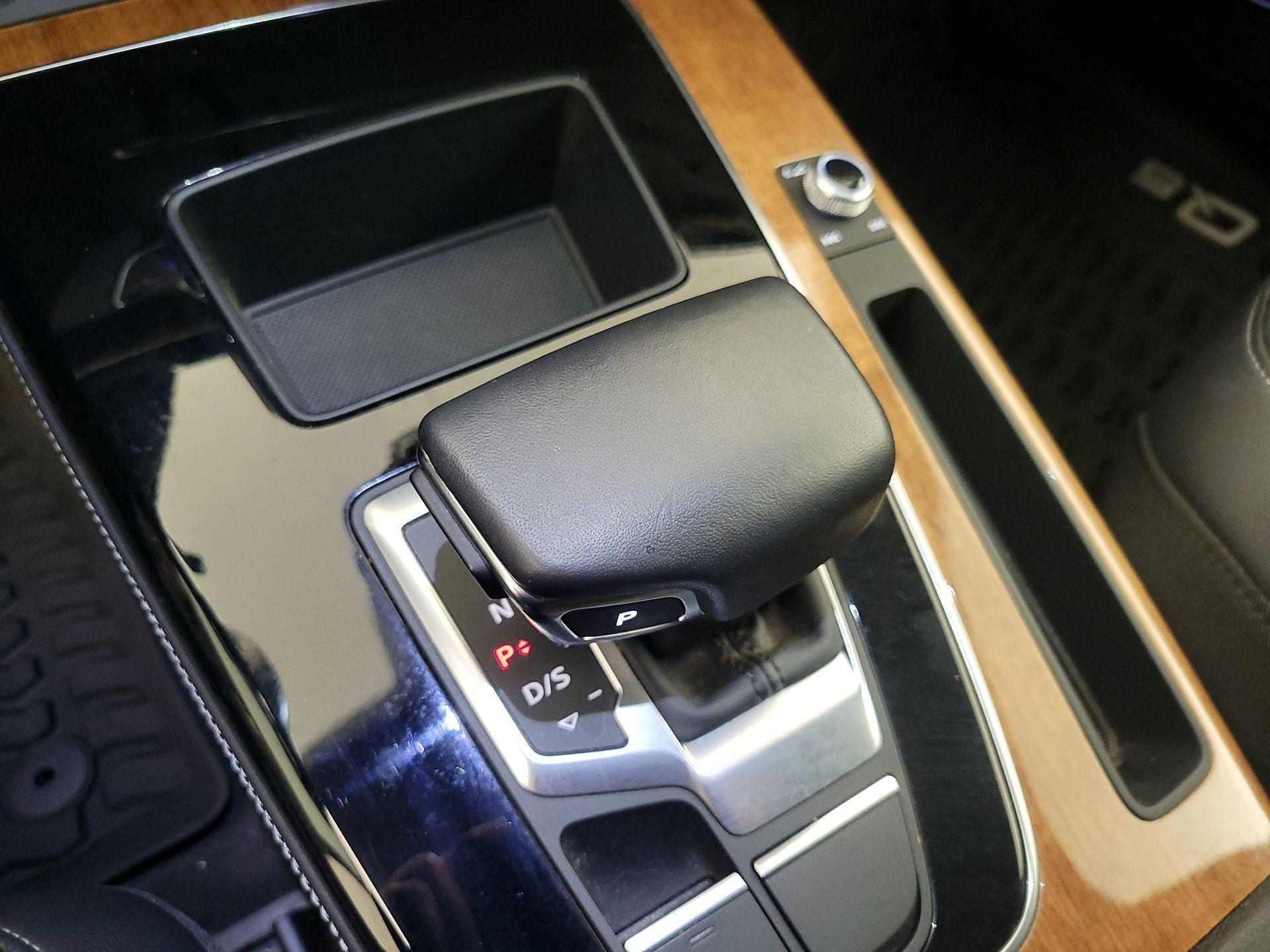 Thumbnail: 2023 Audi Q5 - 17