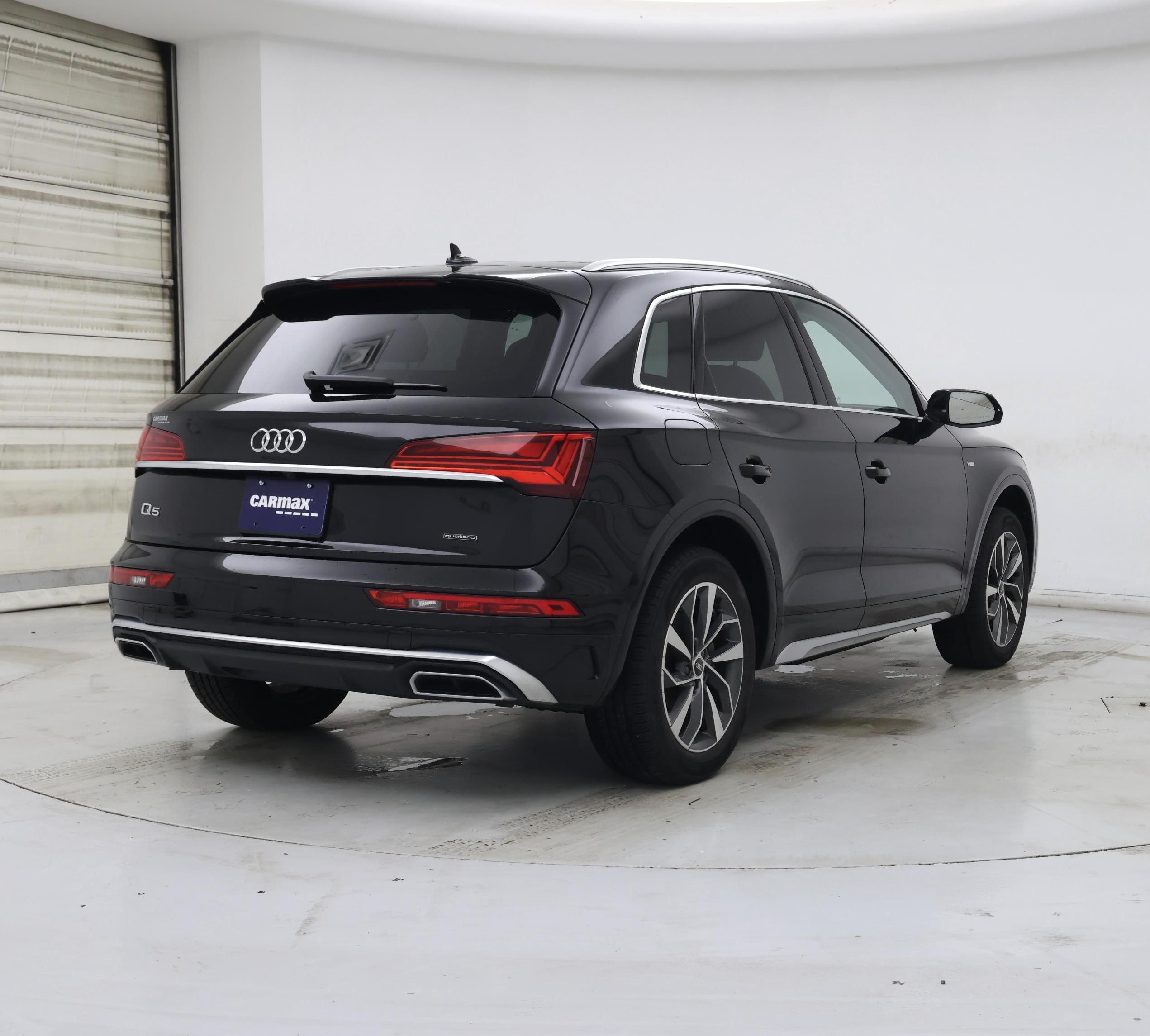 Thumbnail: 2023 Audi Q5 - 8