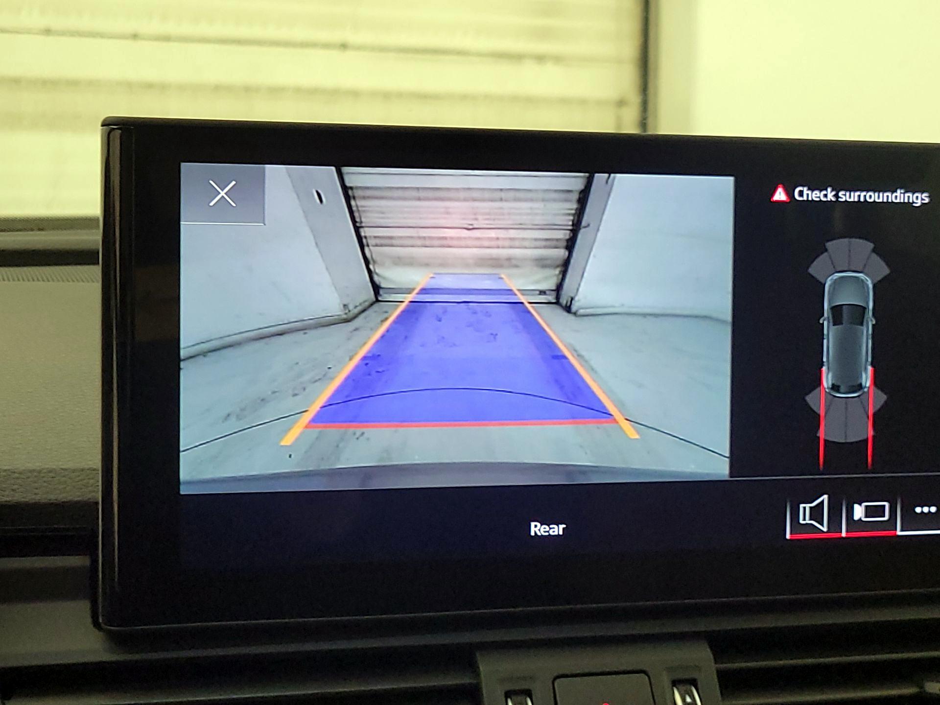 Thumbnail: 2022 Audi Q5 - 12