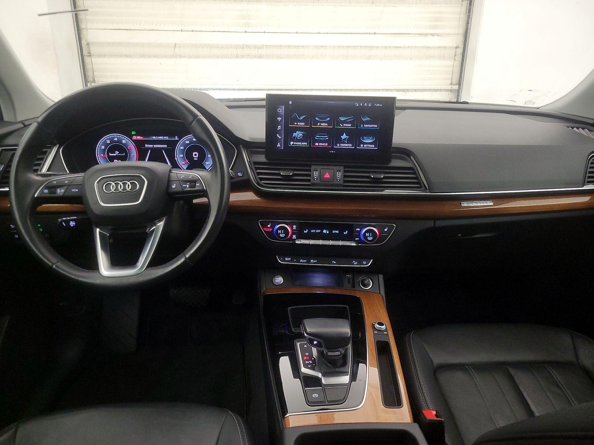 Thumbnail: 2022 Audi Q5 - 9