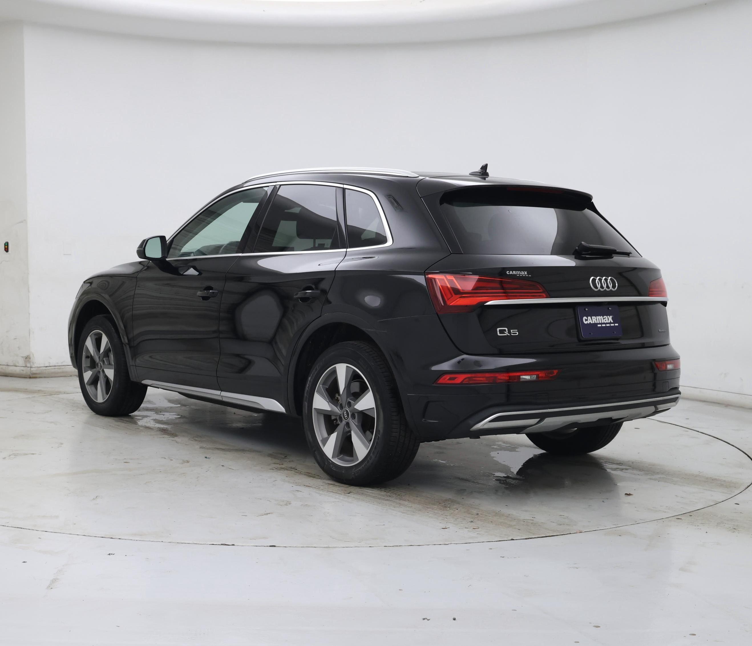 Thumbnail: 2022 Audi Q5 - 2