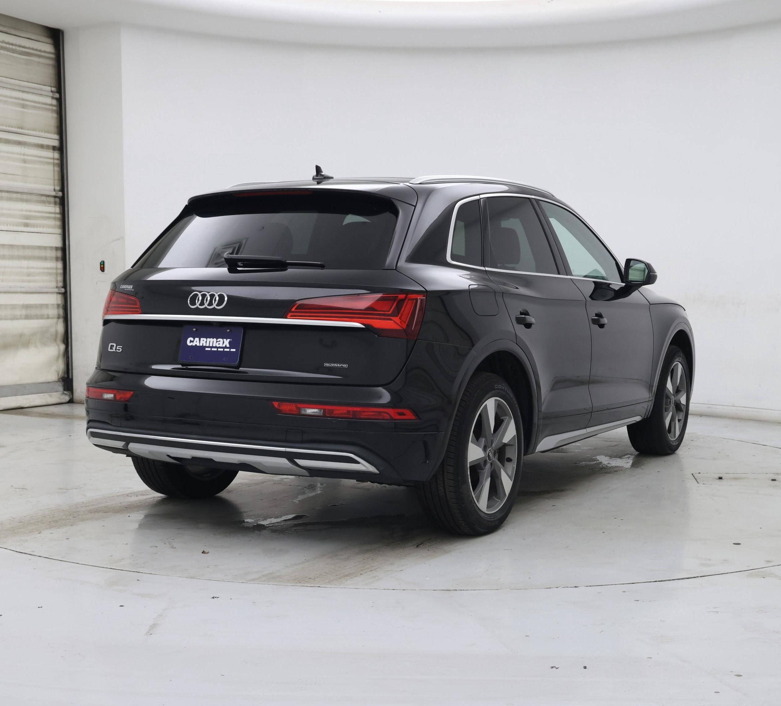 Thumbnail: 2022 Audi Q5 - 8