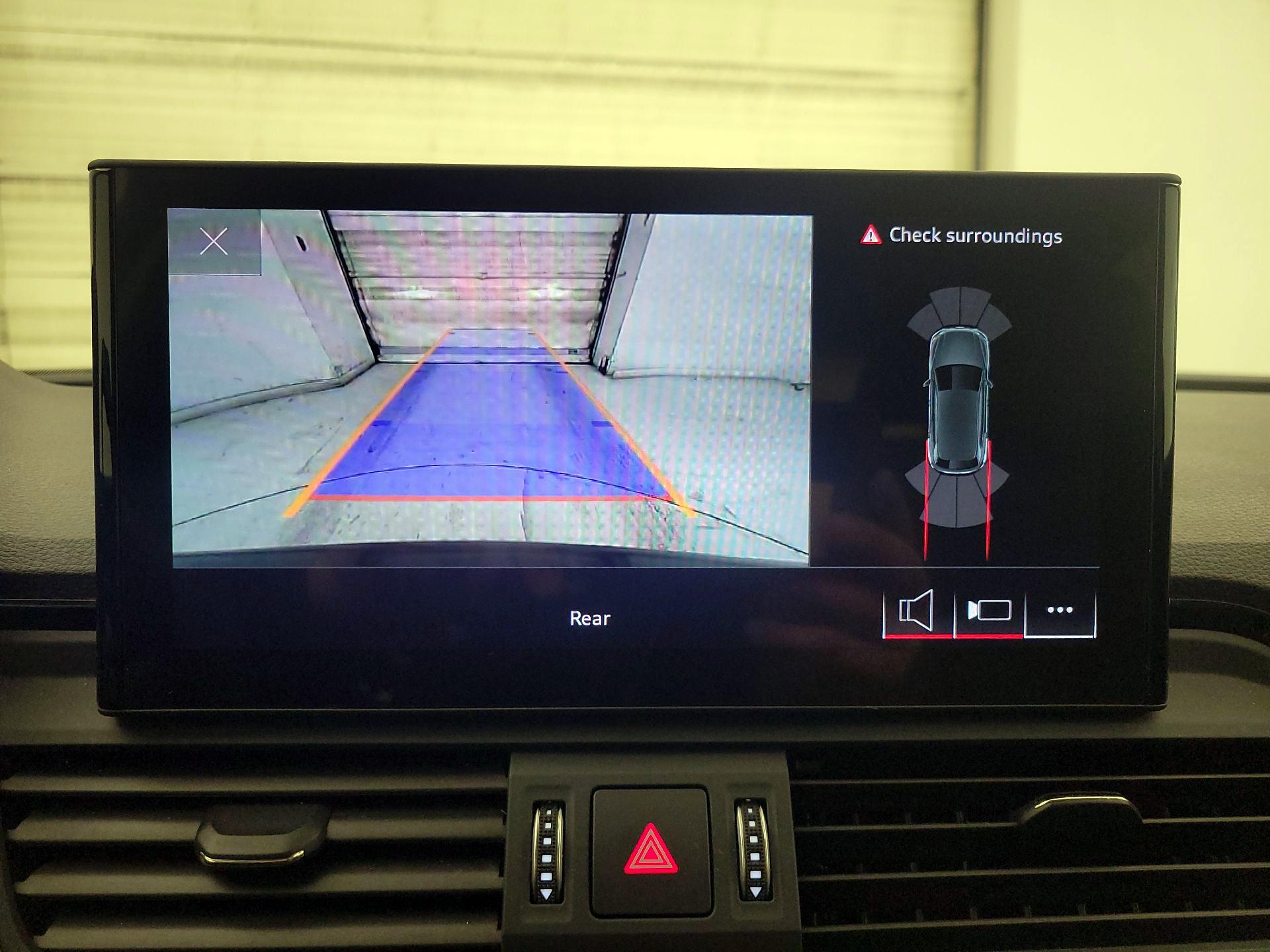 Thumbnail: 2023 Audi Q5 - 14